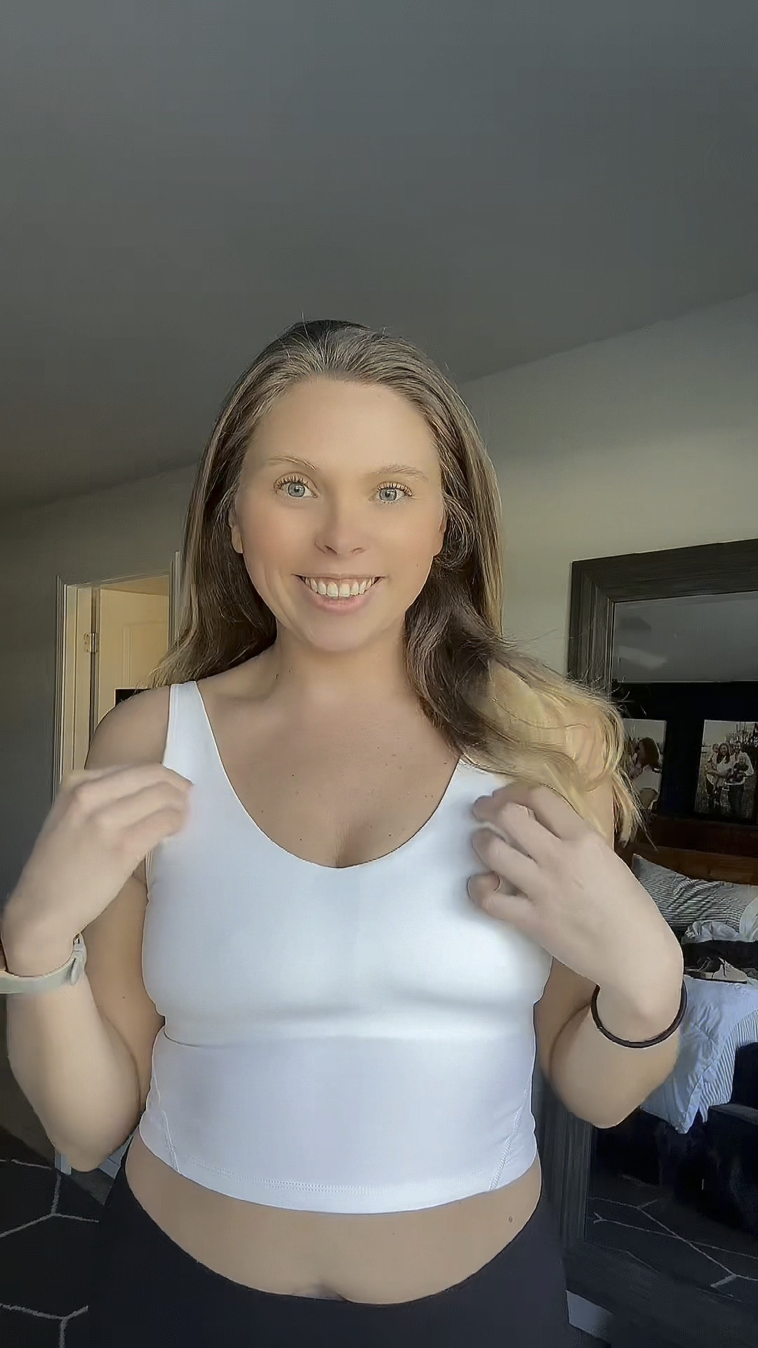 Another color is already on its way 🤍 exact link! #luludupe#dhgate #thegate #dupe #sportsbra #aligntank 

#LTKmidsize #LTKfitness #LTKVideo