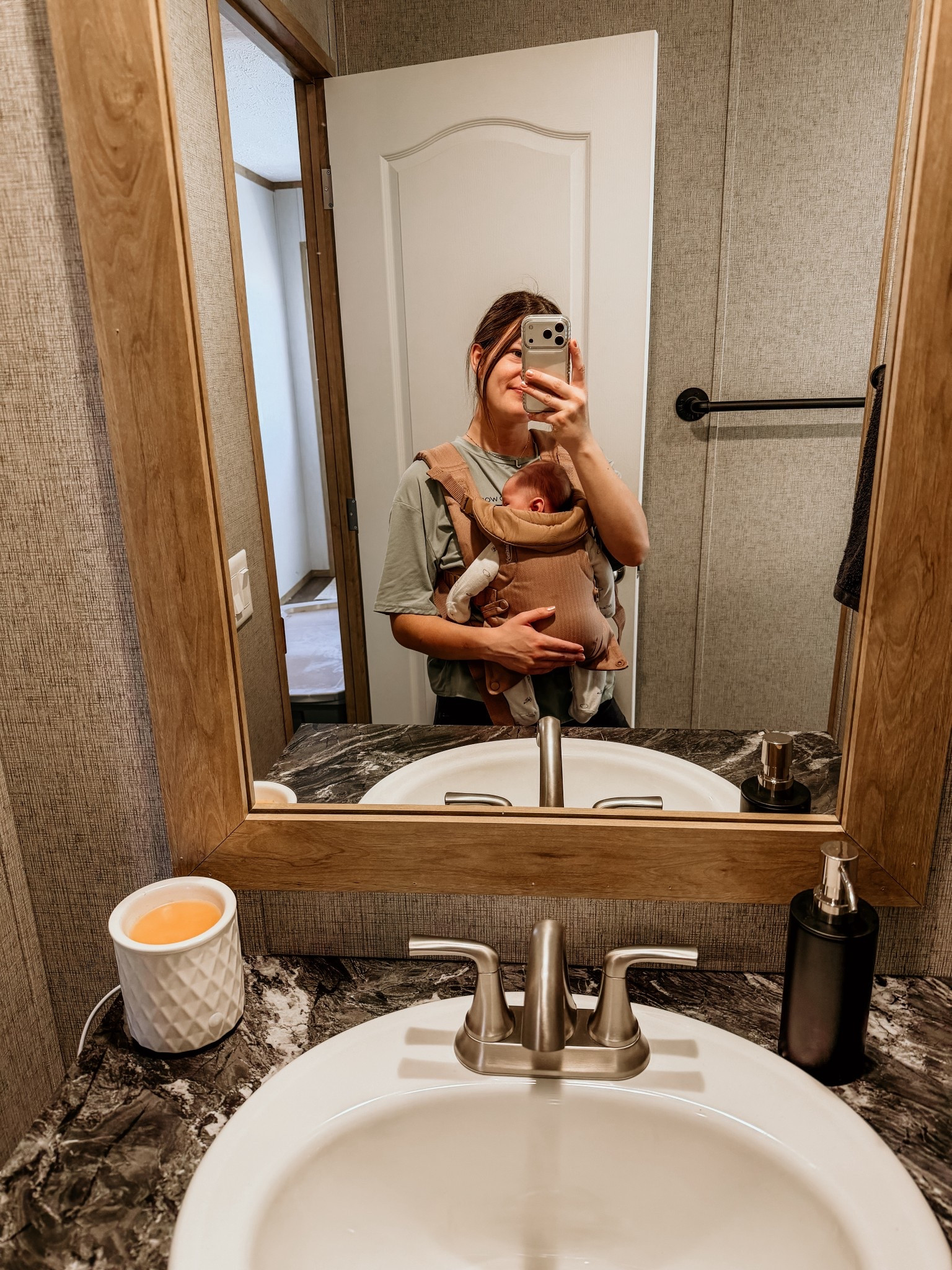 Baby carrier🫶🏽

#LTKBaby #LTKdayinmylife #LTKKids