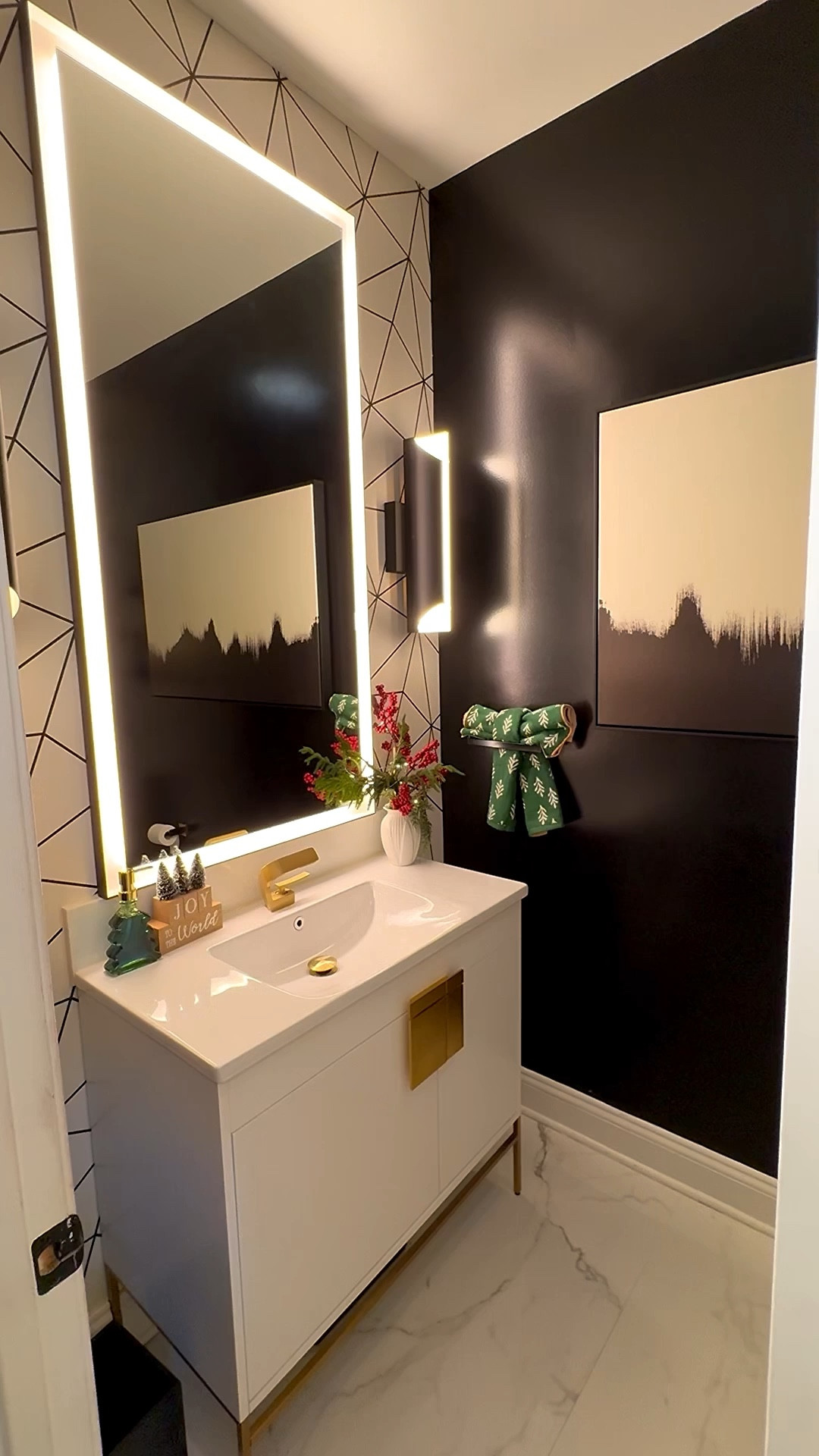 Get your guest bathroom holiday ready for company this Christmas 🎄 

#LTKSaleAlert #LTKHome #LTKHoliday