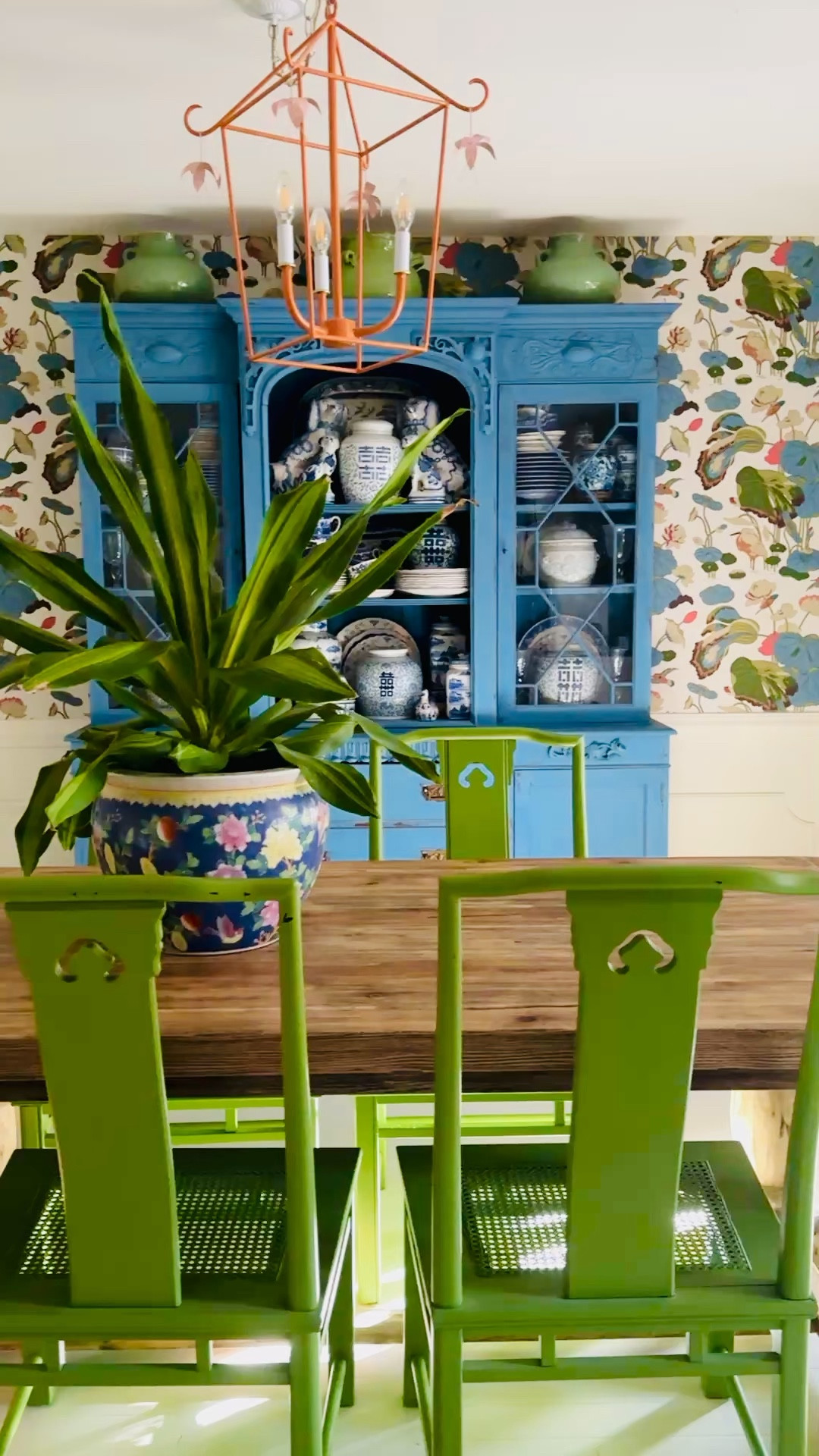 Basking in the warmth of this beautiful Saturday morning sun! My dining area wallpaper features a timeless print, revitalized with vibrant hues. Blues and greens truly make for an irresistible color pairing don’t you agree? 

#LTKHome #LTKStyleTip
