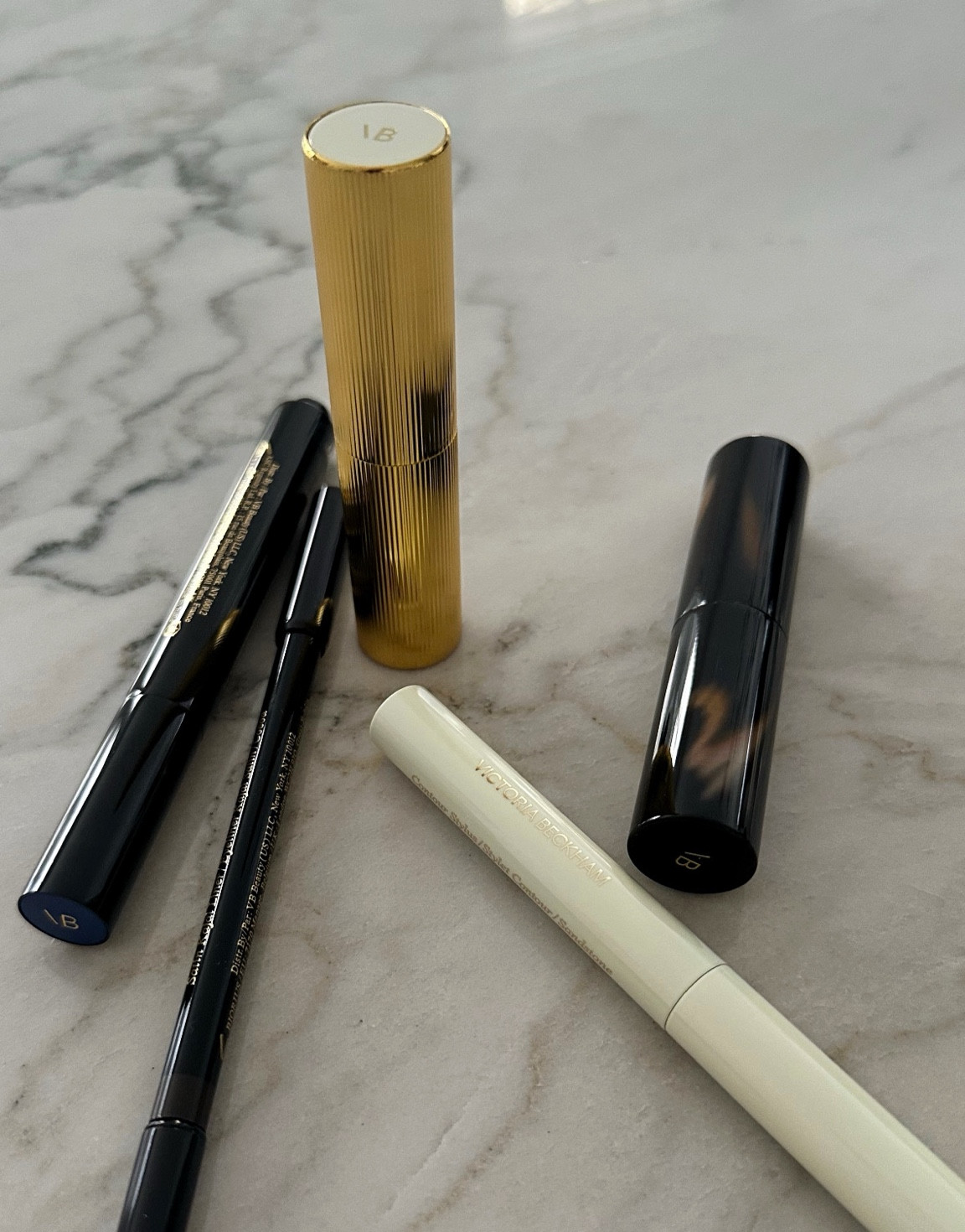 victoria beckham favs 

#LTKBeauty