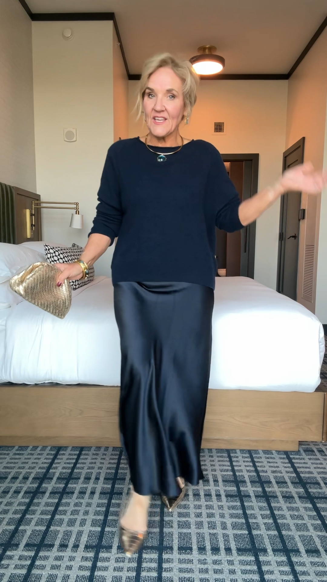 Quince, cashmere and washable silk maxi skirt in navy. Wearing size medium.

#LTKWedding #LTKCon #LTKFindsUnder100