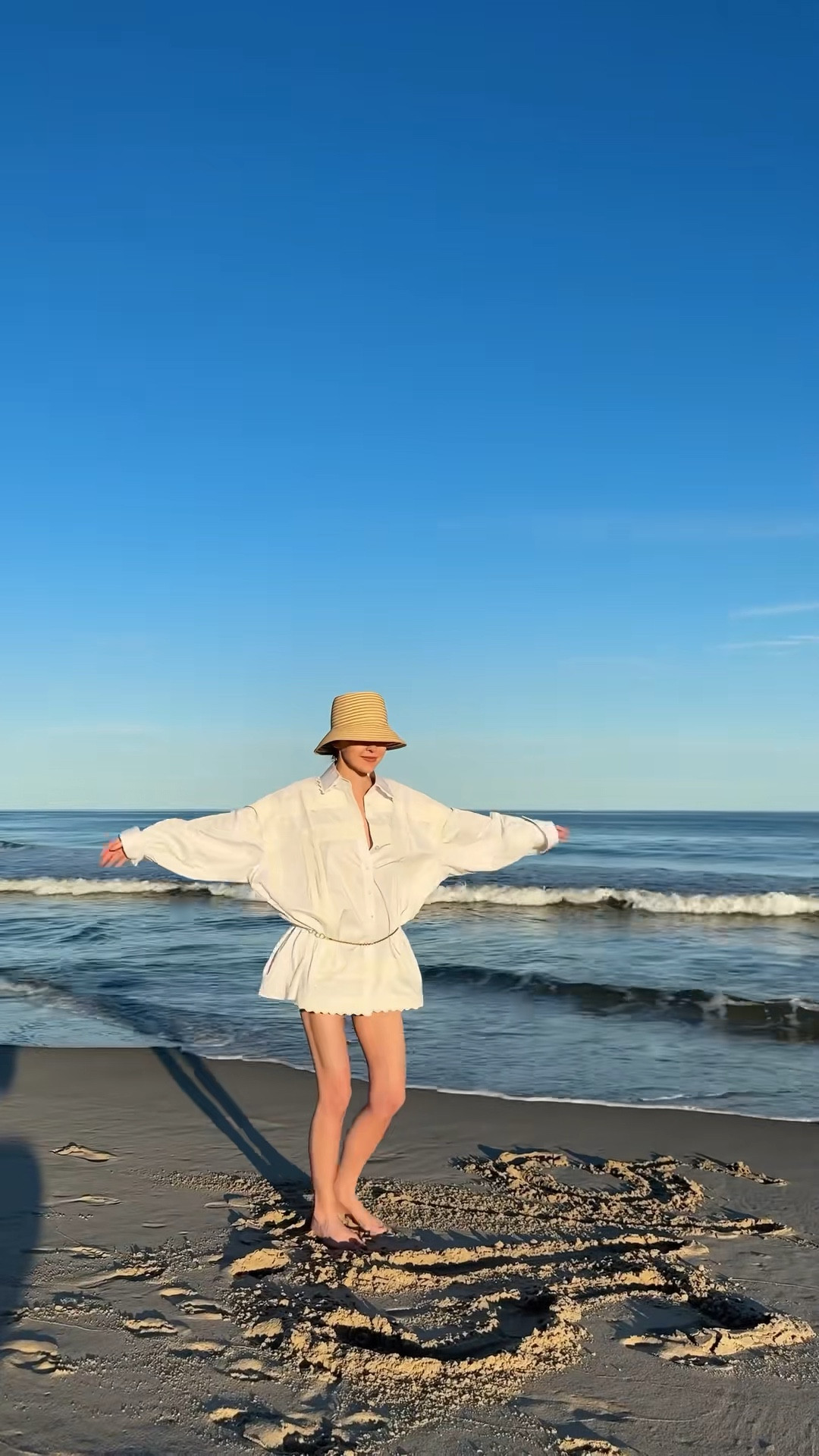 TAKING MY LIFE BACK: Day 5. a little sweet treat for the Dr.Mike fan club if you make it to the end 🍑 butt (lol) I’m so happy! we did it!!!! 💪✅ eeeeee well... we did some of it... 5/15 and only 10 more to go to finish this step. also, did you hear the 🔔 bell?! be still my (medically
induced menopause) heart can only hold so many emotions at once 😭 I LOVE YOU only 10 more. What’s the best thing that could happen?!

#LTKFamily #LTKStyleTip #LTKMens