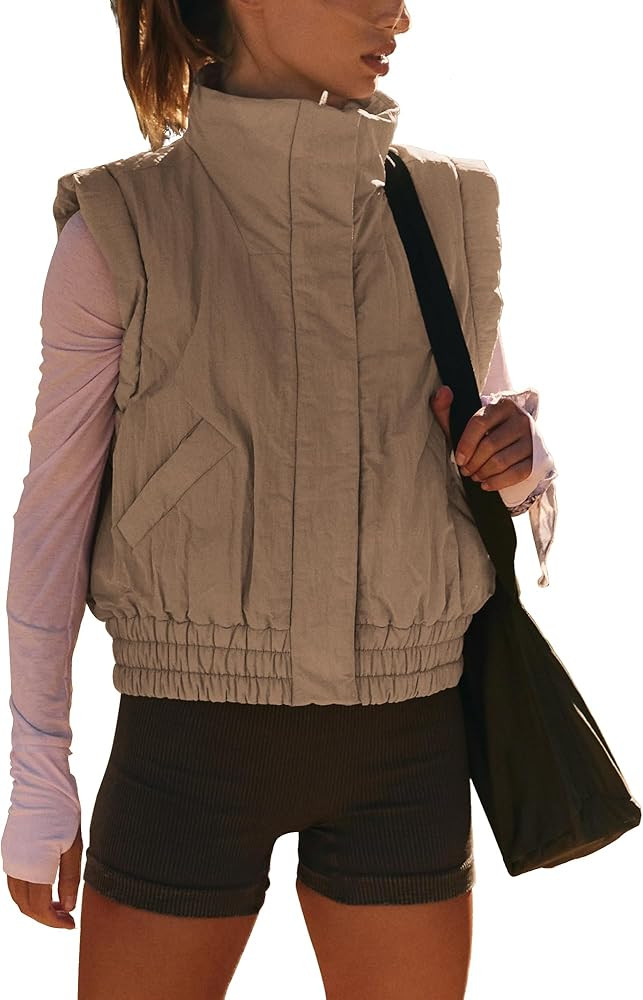 Gacaky Women's Winter Cropped Puffer Vest Lightweight Button-Down Stand Collar Sleeveless Padded ... | Amazon (US)