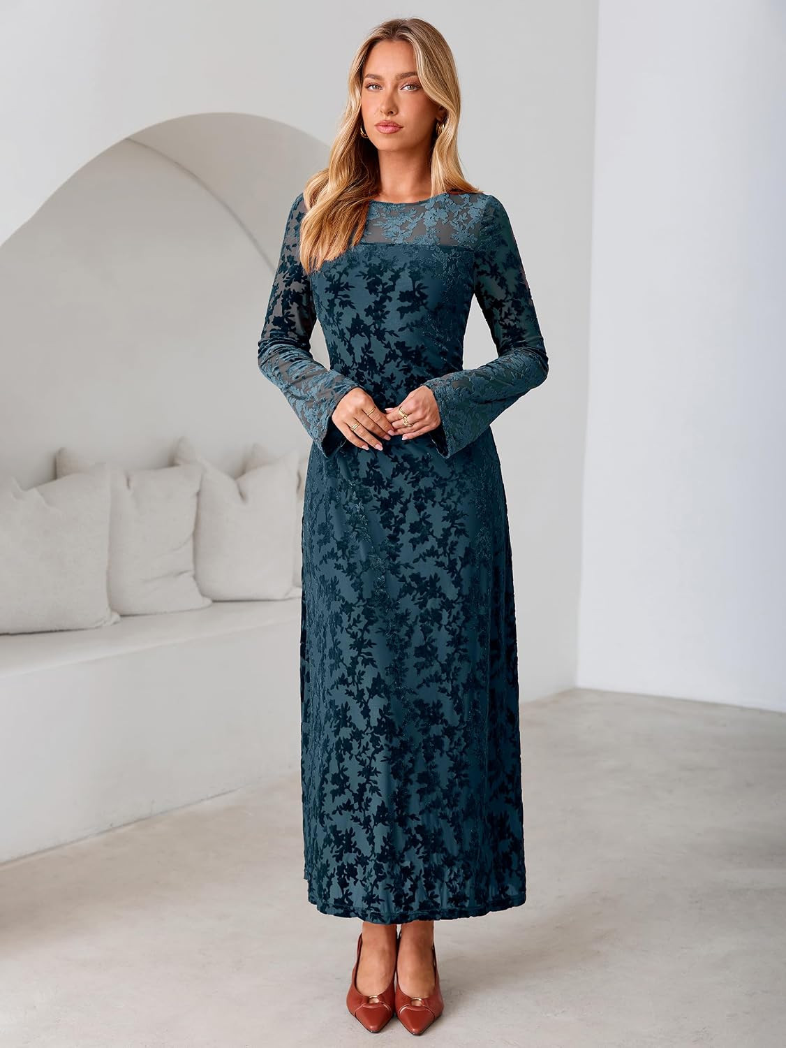 Simplee Womens Velvet Long Sleeve Fall Formal Wedding Guest Maxi Dress | Amazon (US)
