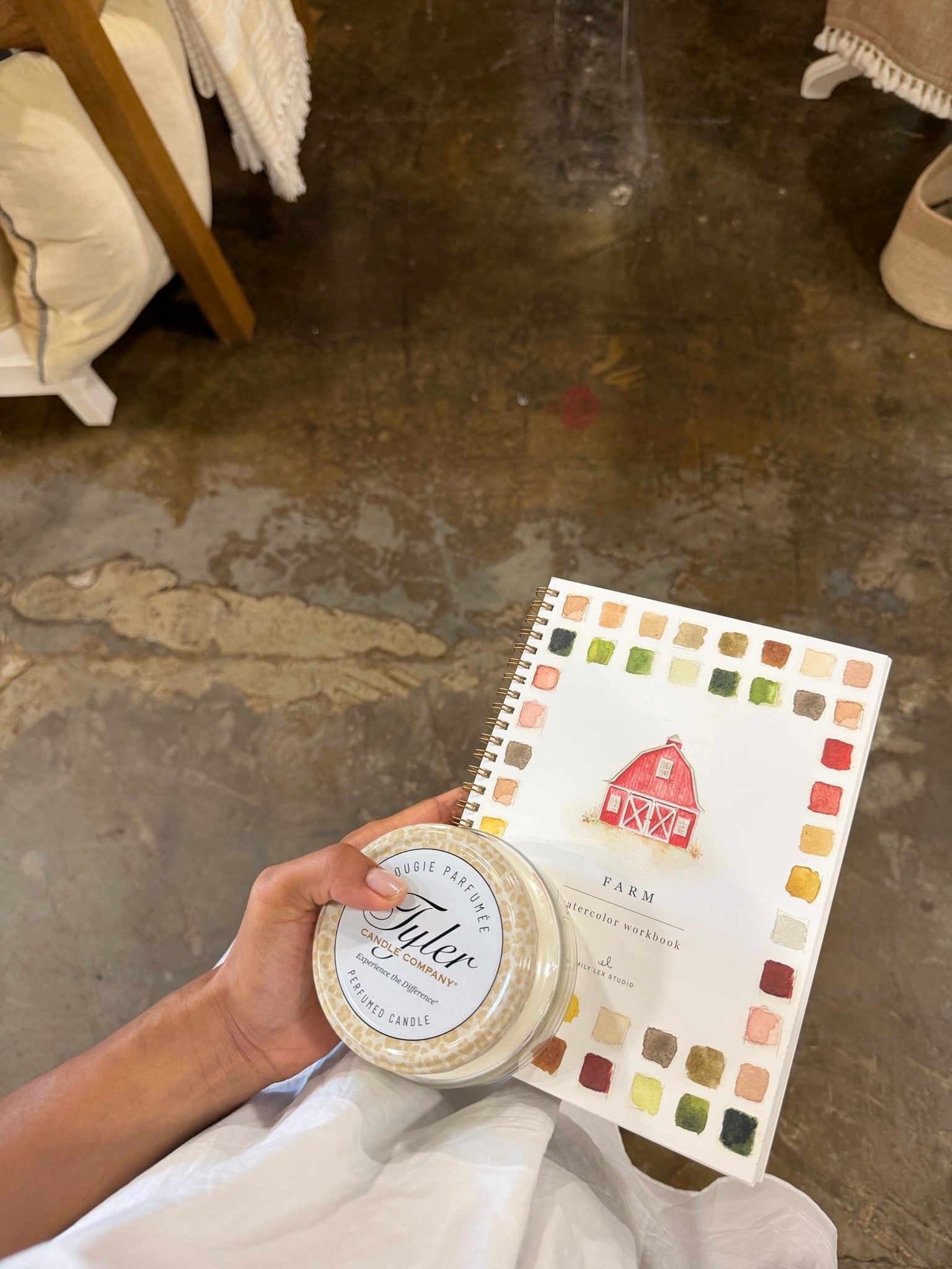 Cute little pick ups today!! love water coloring and this candle is INCREIBLE!!!

#LTKmorningroutine #LTKdayinmylife #LTKHome