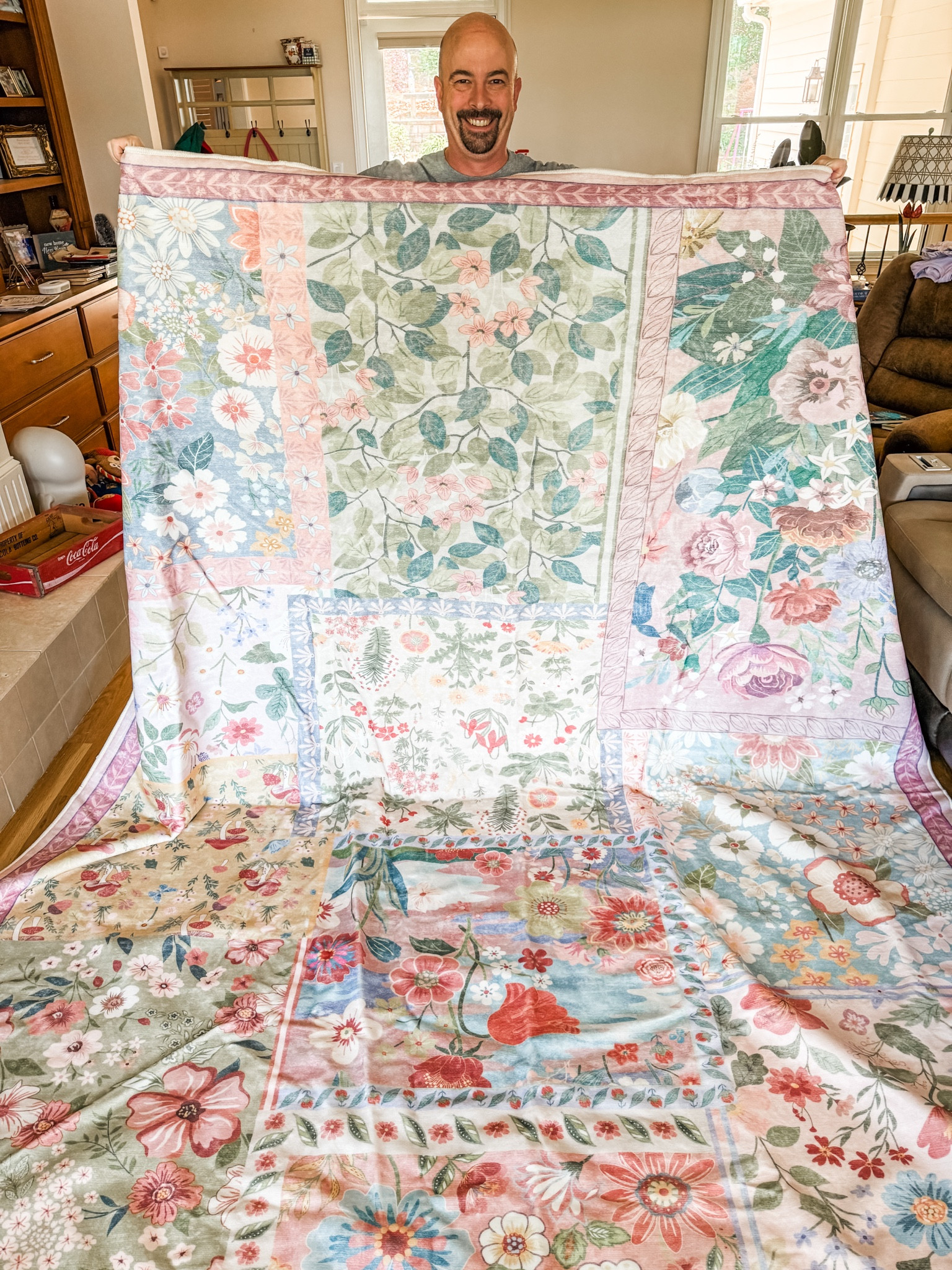 @Lahome rugs are a a HUGE win at my house! 
They gave me a code to share 🥳: livinglargeinlilly15 for 15% off
And code: LALTK for 20% off anything over $70 

Enjoy yall! 
These are super soft
 Washable
Kid and pet friendly bc they don’t stain and anything spilled on them sits right on top of the rug! #momwin 

#LTKHome #LTKmomlife #LTKMothersDay