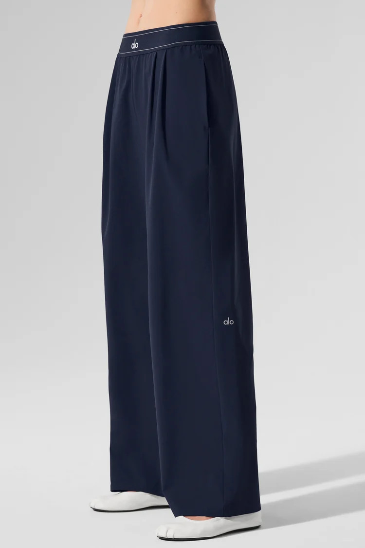 Suit Up Trouser (Regular) | Alo Yoga