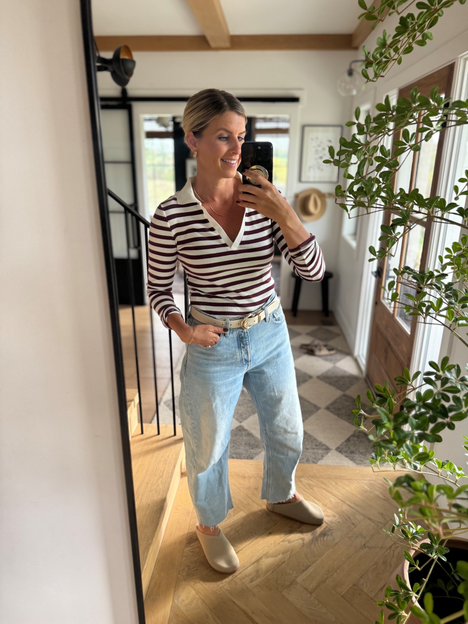 You won’t believe the price of this top!! It’s a little cropped, looks great with high waisted jeans!