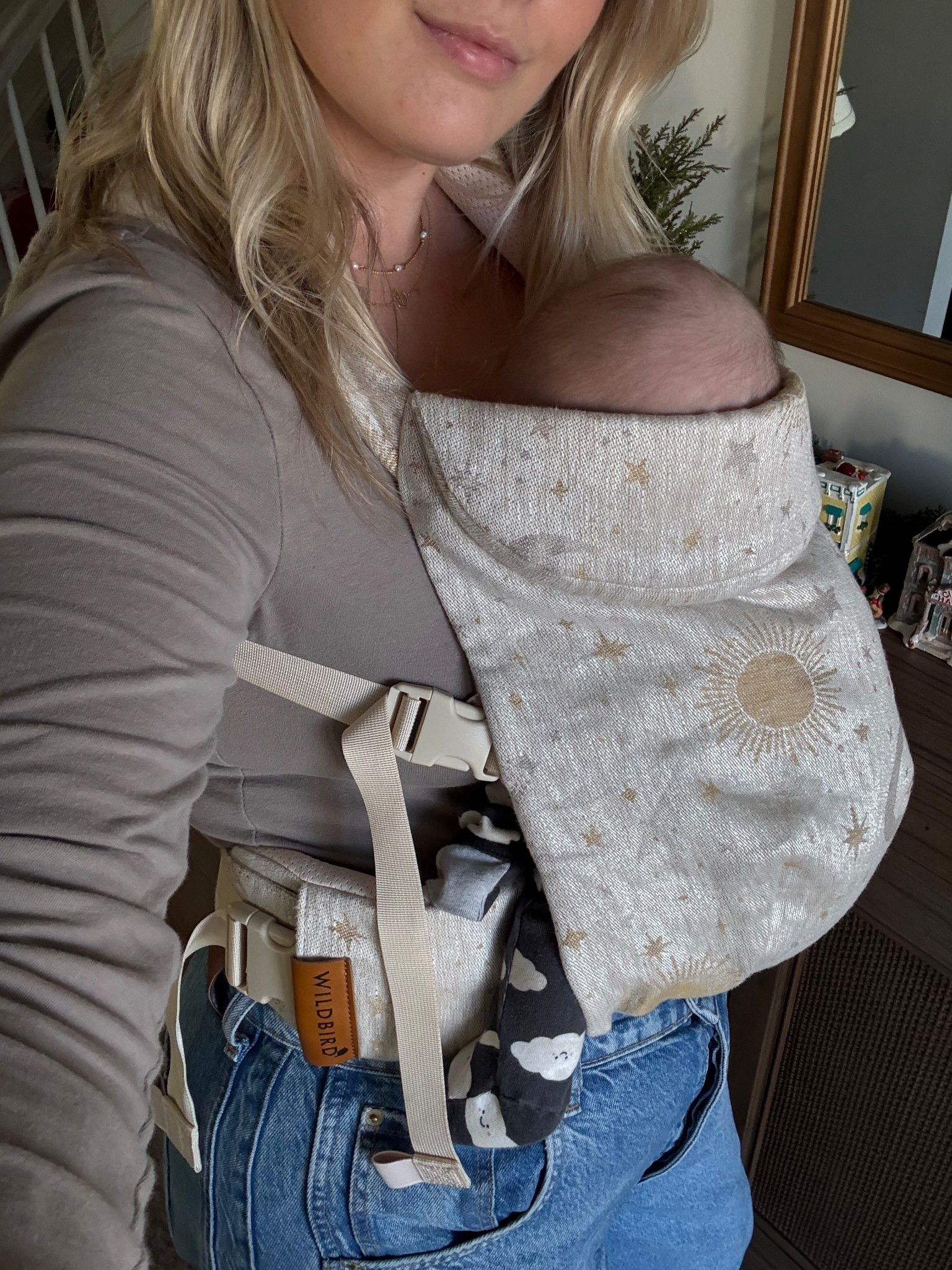 This carrier is so beautiful💫

#LTKBeauty #LTKBaby #LTKmomlife