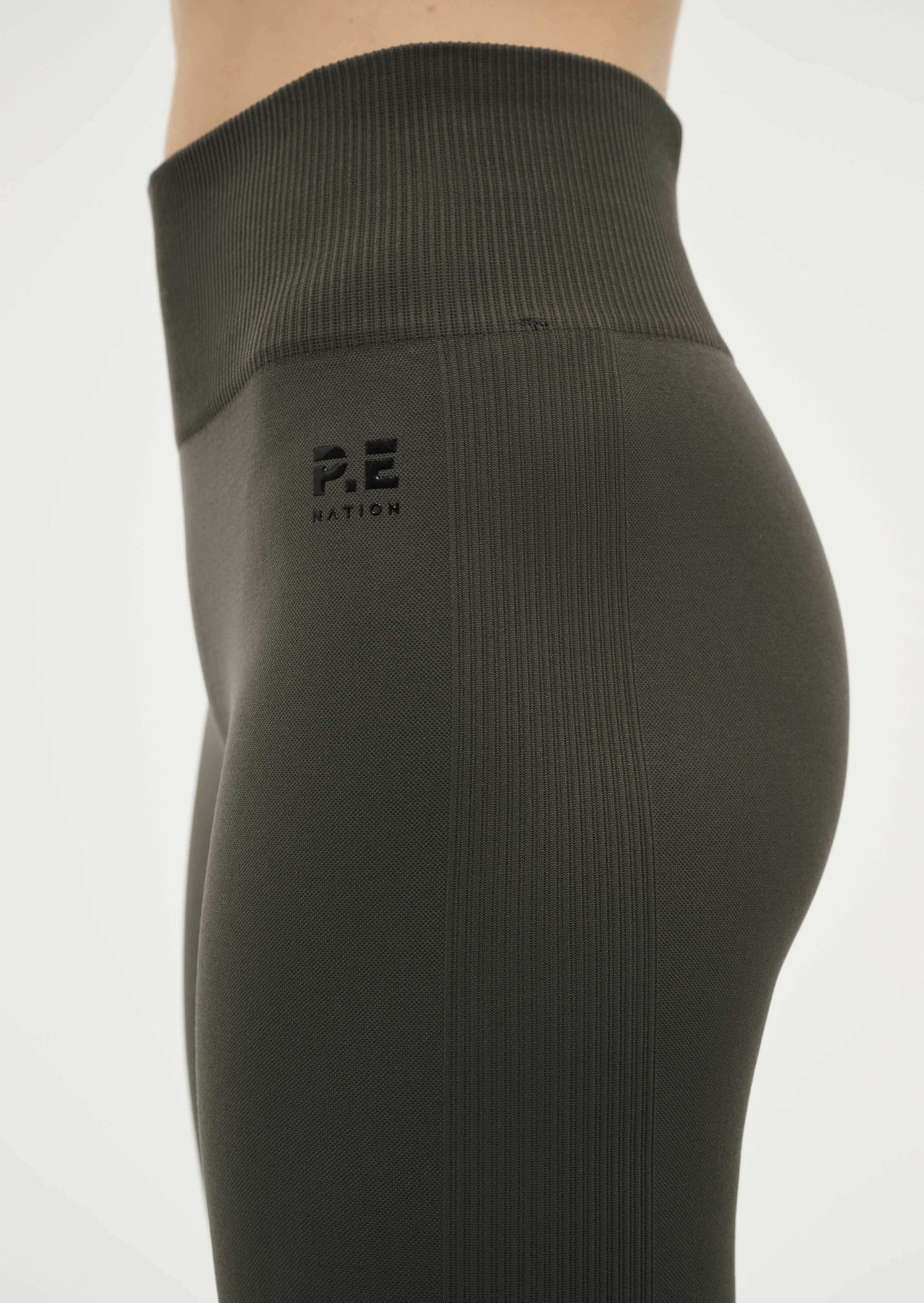 Restore Seamless Legging | Gunmetal | P.E Nation | P.E Nation US