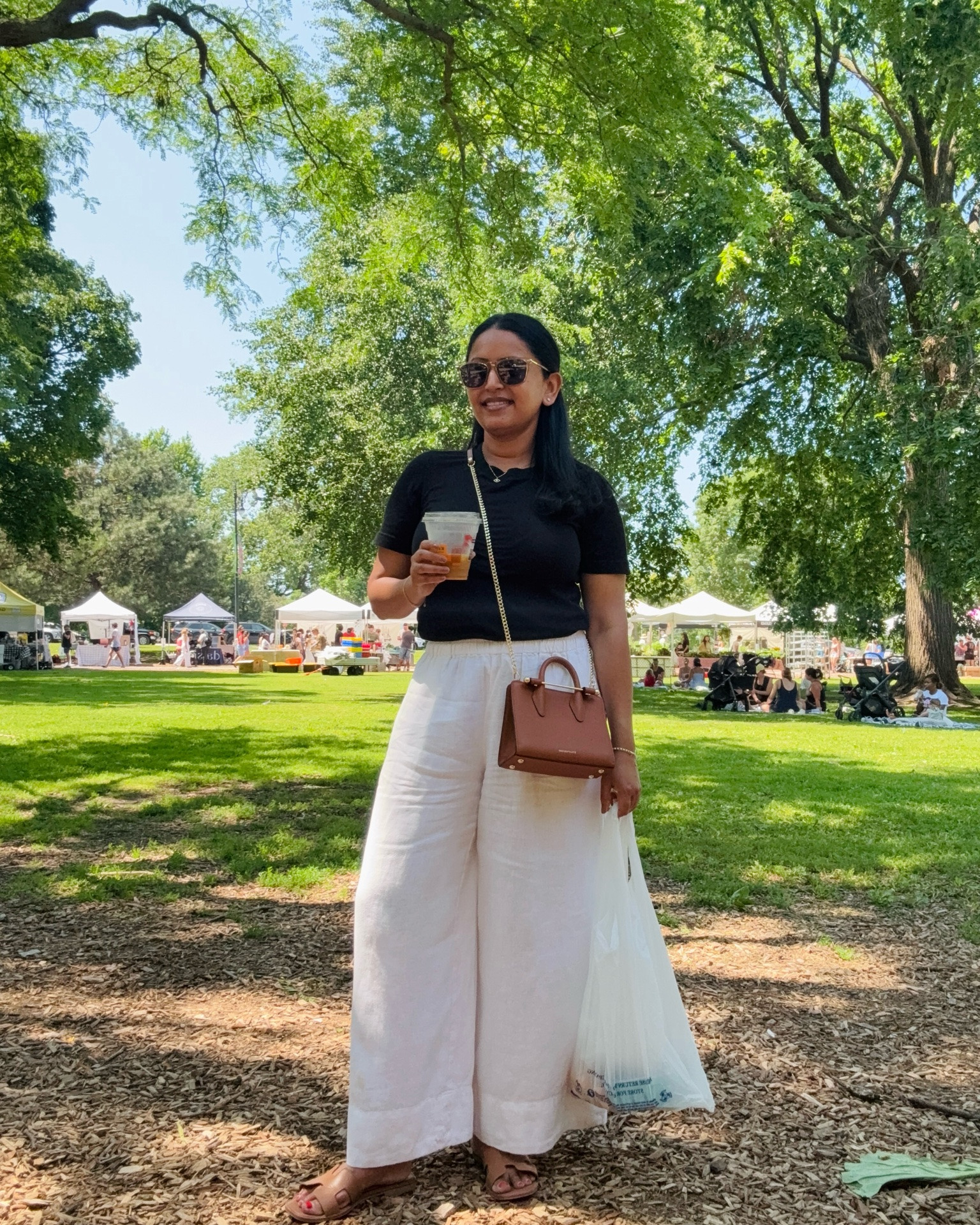 Simple yet chic summer outfit☕️ Perfect comfy attire to stroll the farmers market 🍑🥬🥖

#LTKootd #LTKSeasonal #LTKPetite