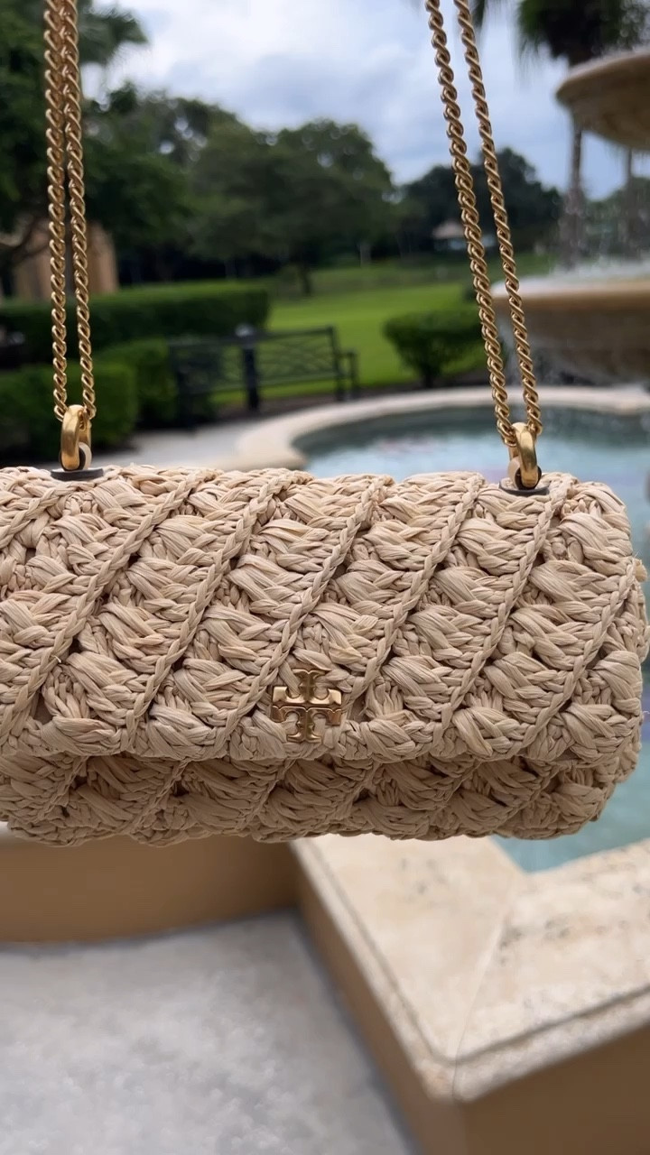 Love this bag for a date night or vacation bag!! It fits everything I need. Love the chain strap. Can be worn crossbody or on shoulder 

#LTKSaleAlert #LTKStyleTip #LTKItBag