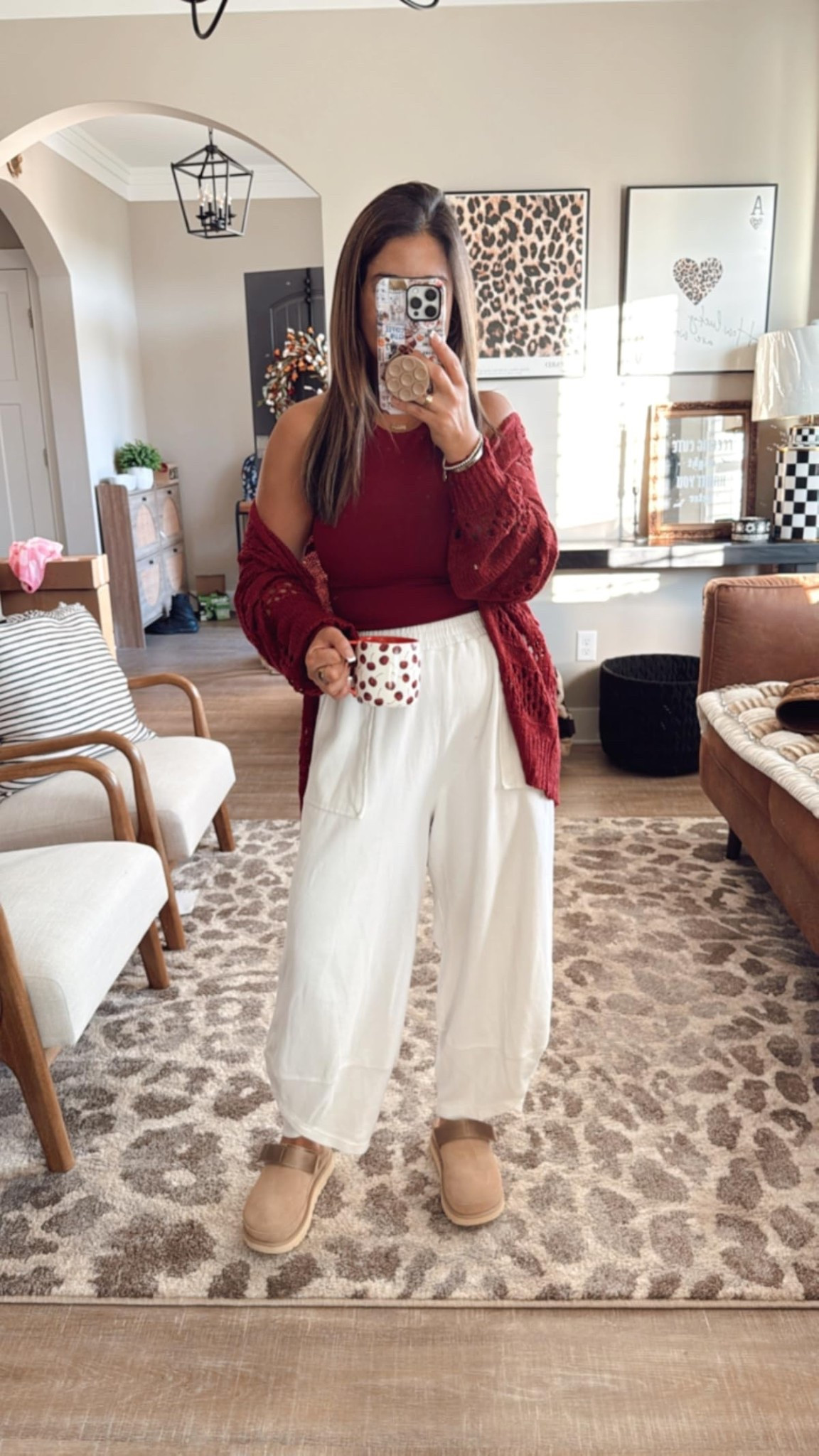 Can you say lounge perfection? It’s no surprise that I love these pants, double lined tank top and lightweight cardigan, but this new wine color is giving me life! I’ve been loving matching my clothes to my mugs and this is just giving the cutest fall vibes. 
Casual mom outfit inspo 

#LTKPetite #LTKMidsize #LTKSeasonal