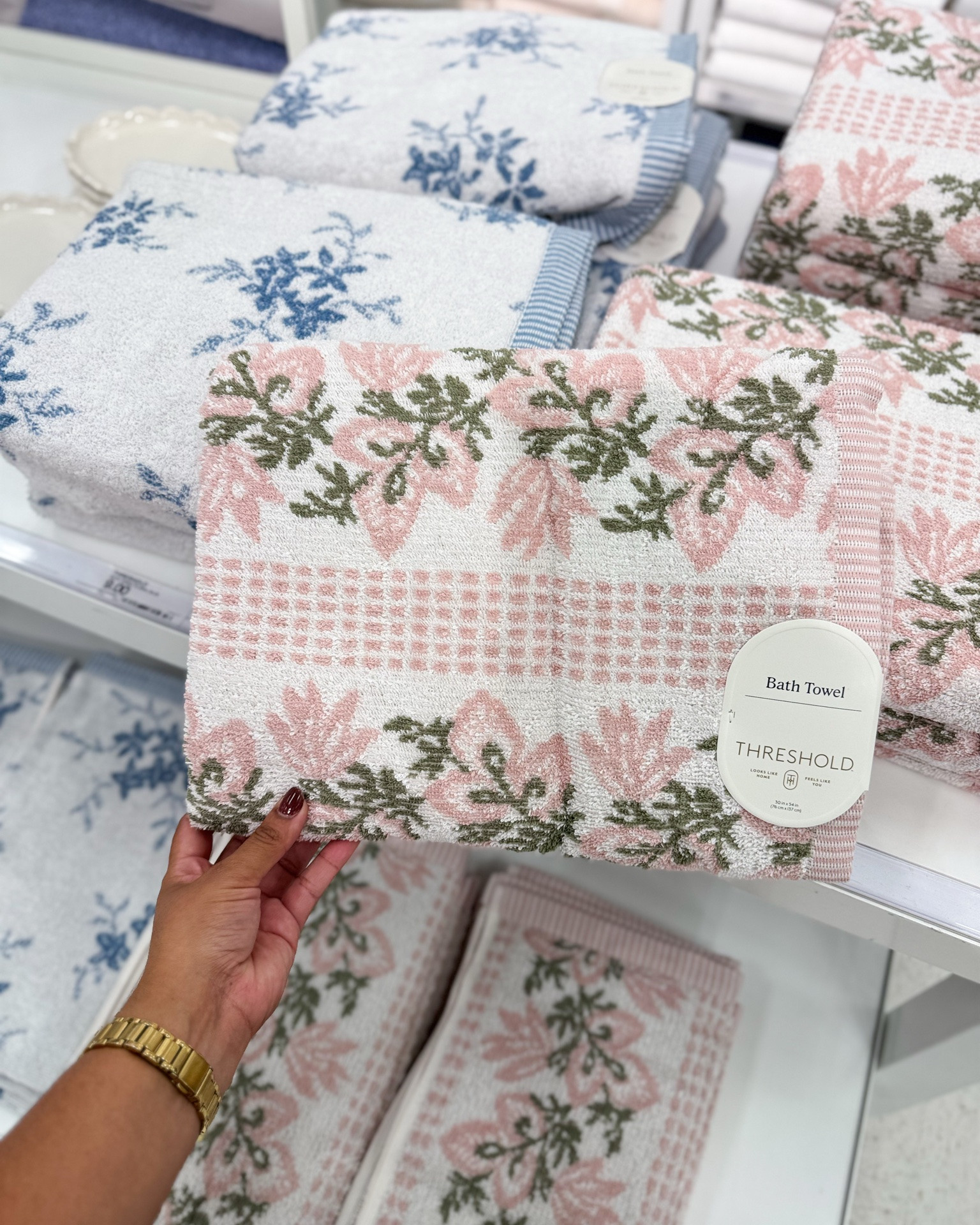 the cutest new towels💕

bathroom decor, towels, target home finds

#LTKSaleAlert #LTKHome