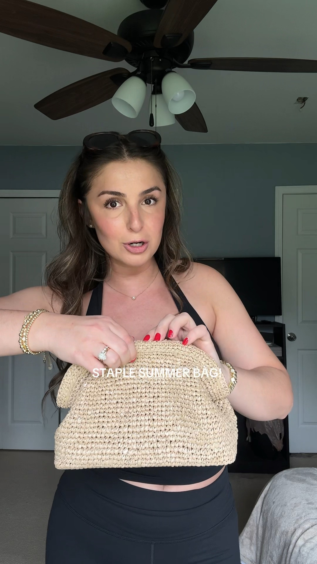 The clutch that I will be wearing with basically any and every outfit! @jcrew ☀️🤍🐚

Jcrew style 
Jcrew 
Summer bag 
Summer style 
Summer fashion 
Wicker clutch 
Clutch 
Summer staples