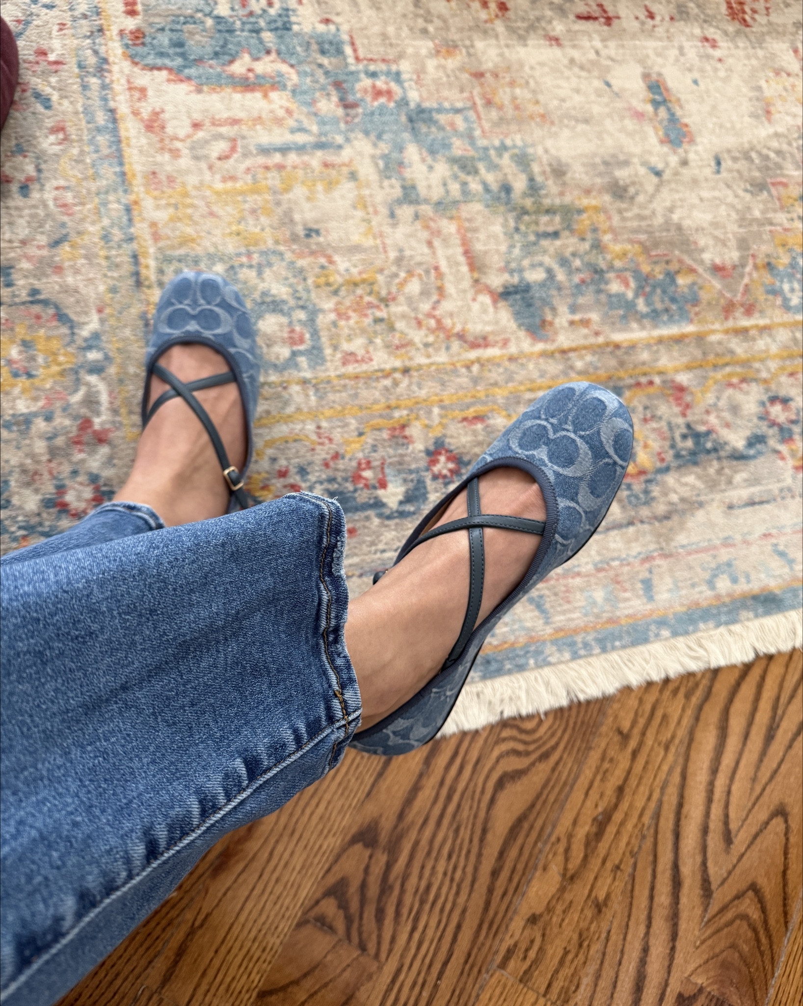 Finally! Now Phoebe can give my clogs a break because I have been wearing them OUT since Thanksgiving  

#LTKootd
