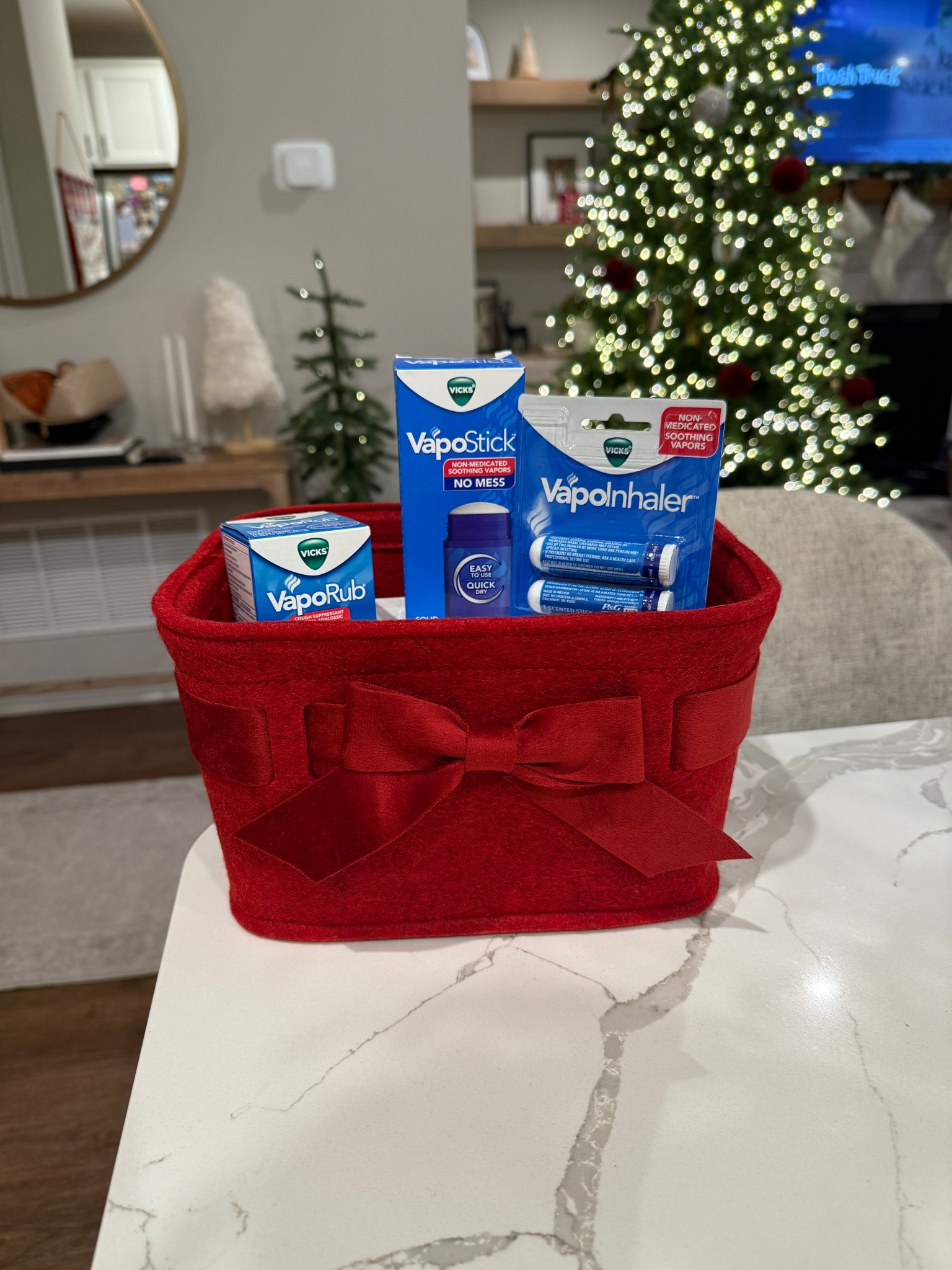 Must have man cold survival kit 
Linking our favorite @vicks_us products from @target 
#Ad 
#targetstyle
#vicks
#targetpartner 