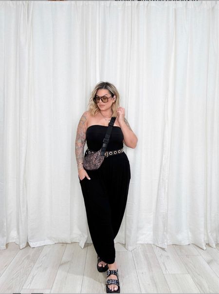 My jumpsuit is sold out in black so I linked 4 very similar Amazon options to recreate this look. 
Free people jumpsuit size L incase you get a different color in it. 

Nyx liner - natural 
Lipstick - coverstar 

#midsize #freepeople #amazon #amazonfashion #edgystyle 


#LTKfindsunder50 #LTKfindsunder100 #LTKstyletip

#LTKFindsUnder100 #LTKMidsize #LTKBeauty