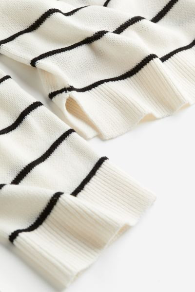 Sweater with Linked Seams - Round Neck - Long sleeve - Cream/striped - Ladies | H&M US | H&M (US + CA)