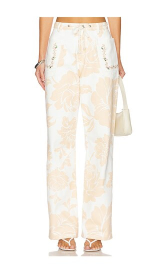 x REVOLVE Veronik Pants in Floral Cream Multi | Revolve Clothing (Global)