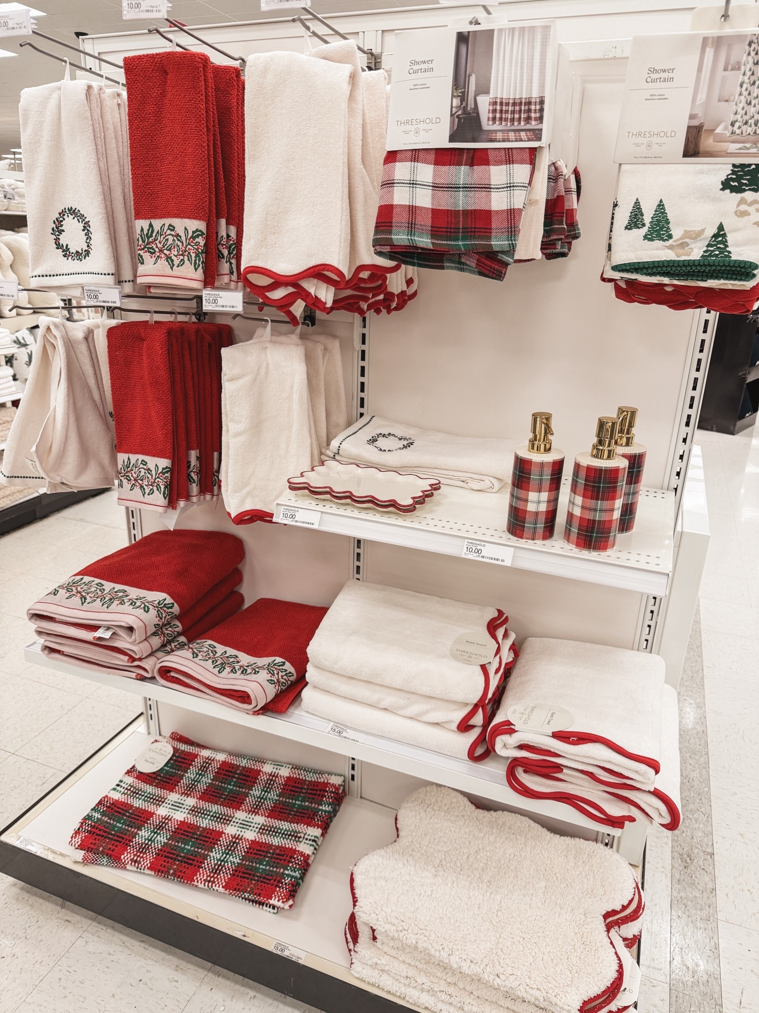 Christmas bathroom decor from Target!! 

#LTKHoliday