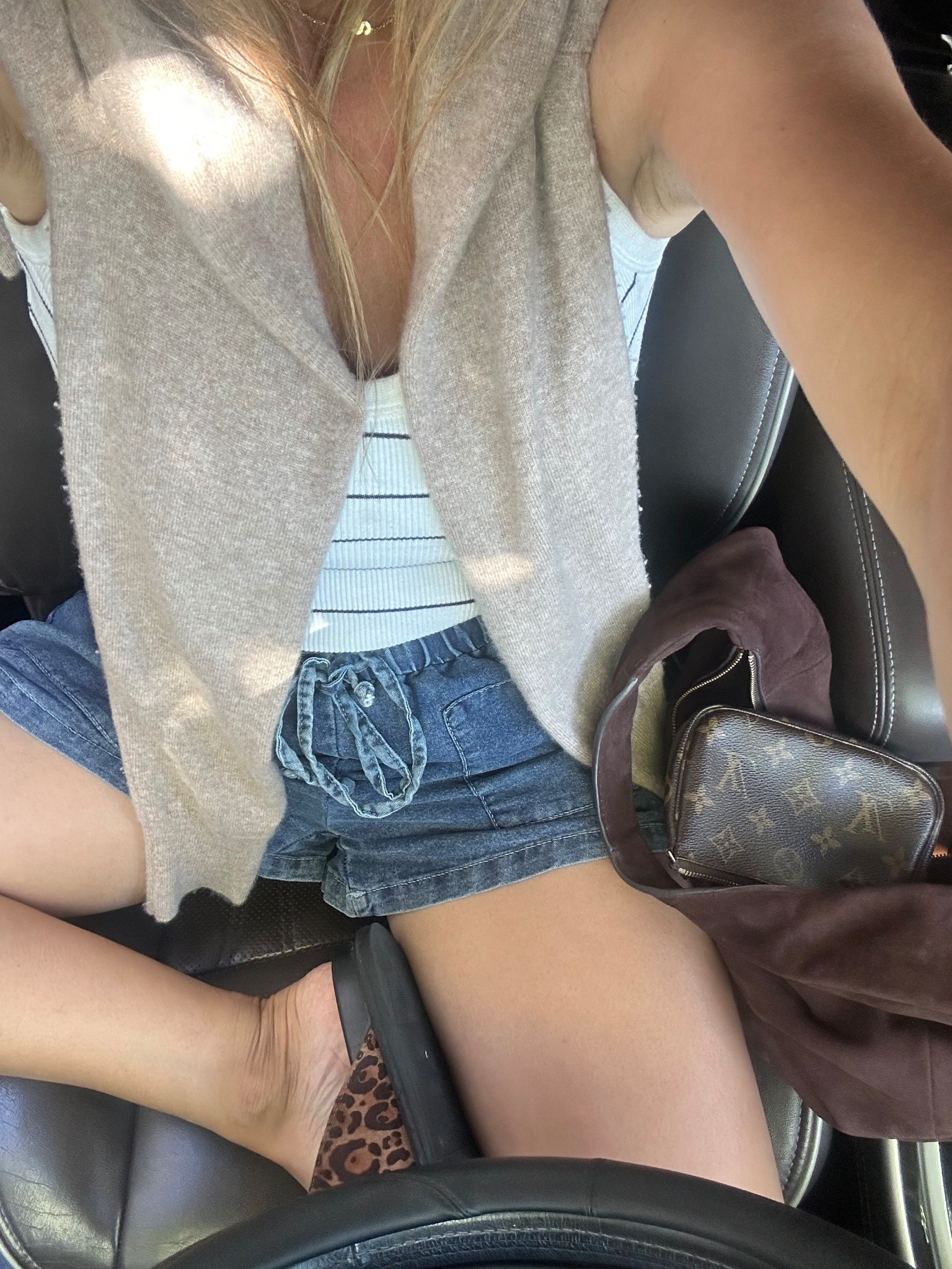 Quince cashmere sweater from last year for little fall vibes 

#LTKOver40 #LTKFindsUnder50