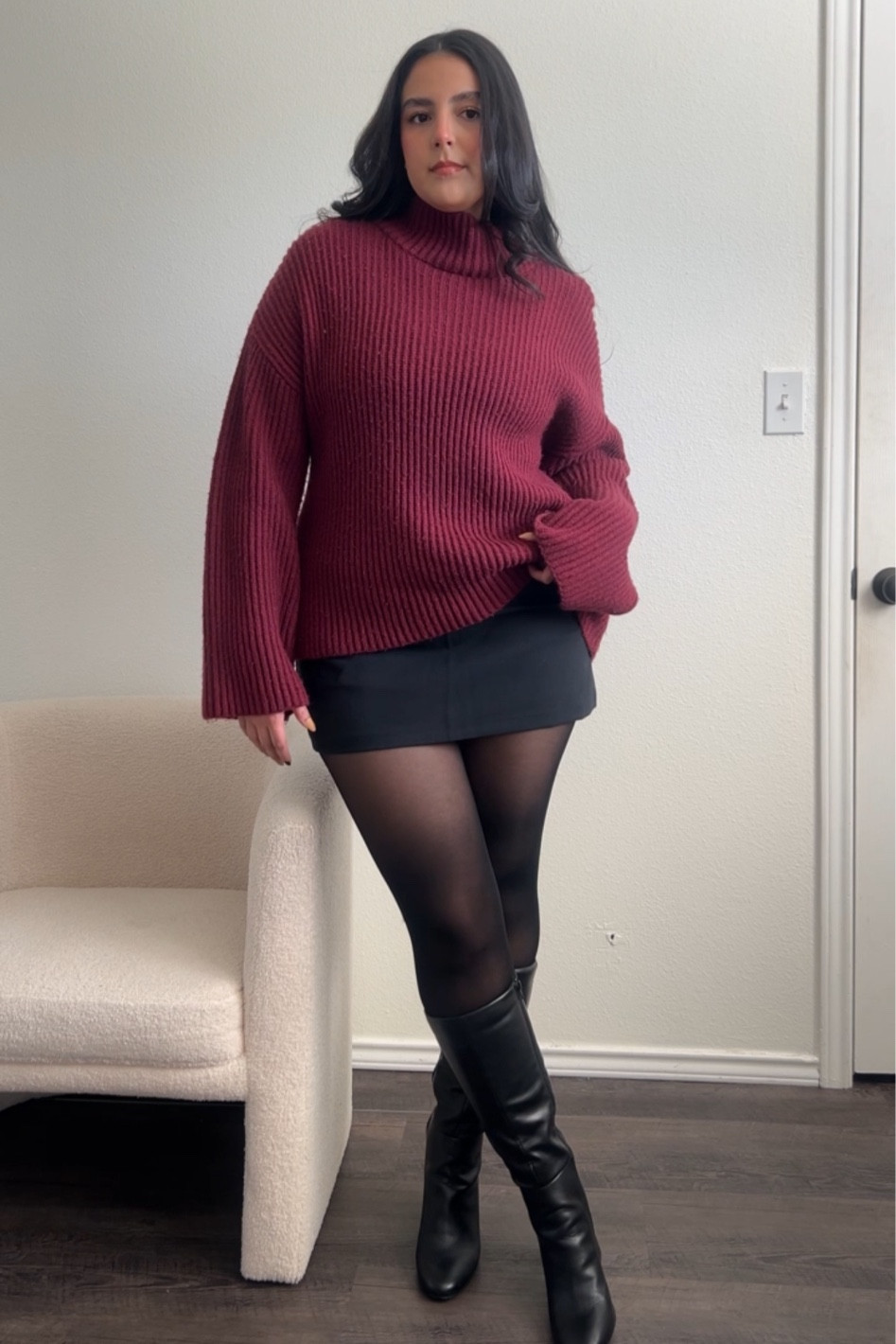 Reposting this cute fall / winter outfit so you see it again 🫶🏻 my rights are my go to this season and this new black Abercrombie skort is the perfect staple piece for my wardrobe! 

#LTKstyletip #LTKSeasonal #LTKmidsize