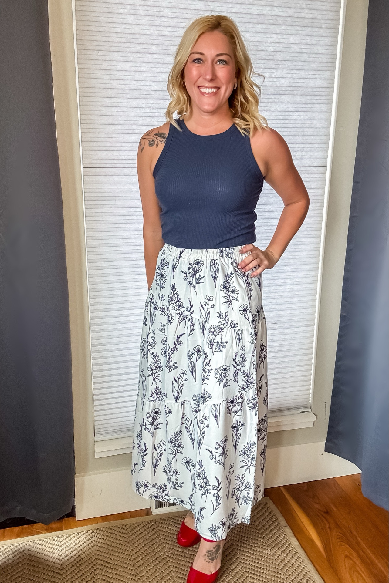 This skirt! 😍😍😍 Obsessed with the pattern… such a classy, high quality look for such a reasonable price! 