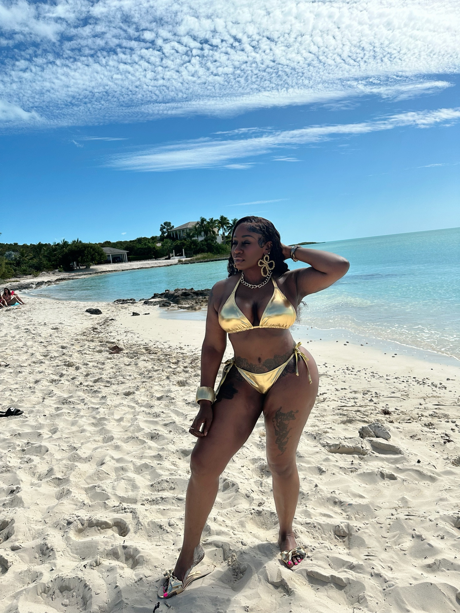 Beautiful gold bikini 👙 that is sure to definitely turn heads (large bust friendly from the SheinDD collection)

#LTKtravel #LTKstyletip #LTKswim