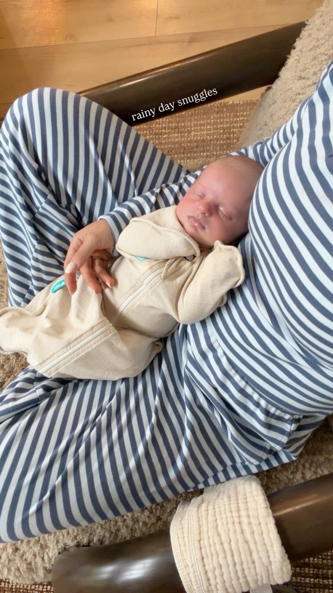 rainy day snuggles

Wearing the comfiest set from PacSun 🤯🤪 I don’t think I have stepped foot in that store since high school, and I definitely looked and fell out of place lolll could not resist this set though! Wearing size small.

#LTKootd #LTKmomlife #LTKBaby