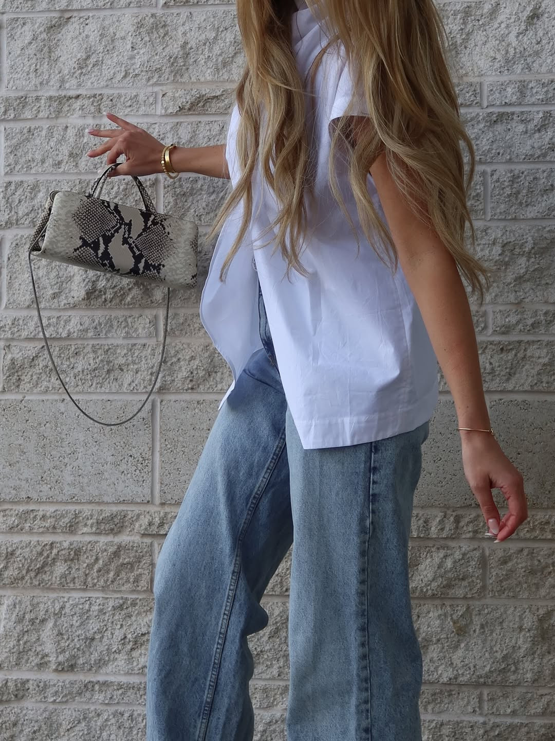 Effortlessly elevate the classic jeans and a top look with these essential pieces. This curated combination offers a timeless, put-together style perfect for any casual day out. Share with a friend and shop the exact look at the link in bio! #CasualStyle #JeansAndATop #EverydayOutfit 

 #LTKdayinmylife #LTKgrwm #LTKootd