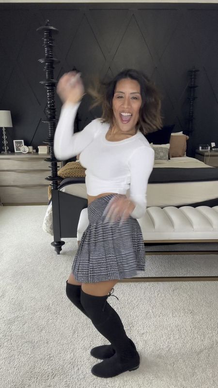 When Amazon fits but different when the quality is superb! This skirt and sweater do NOT feel like their budget friendly price tags! I’m super impressed!

The skirt is thick and made very well. And this sweater is a MUST have in every color! 



I’m wearing an XS sweater and XS skirt.

#LTKstyletip