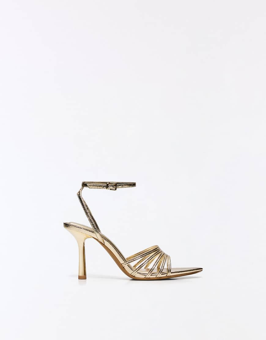 Bershka - Sandalen met hak en meerdere bandjes in goud | ASOS (Global)