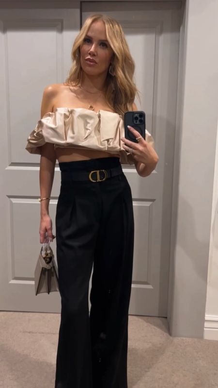 Romantic off the shoulder top and high waisted pants for a night out look ♥️ Can also style this top with high waisted denim 🙌🏼 #romantic #cocktailoutfit #datenight #dinnerlook #holidaylook

#LTKSeasonal #LTKHoliday #LTKstyletip