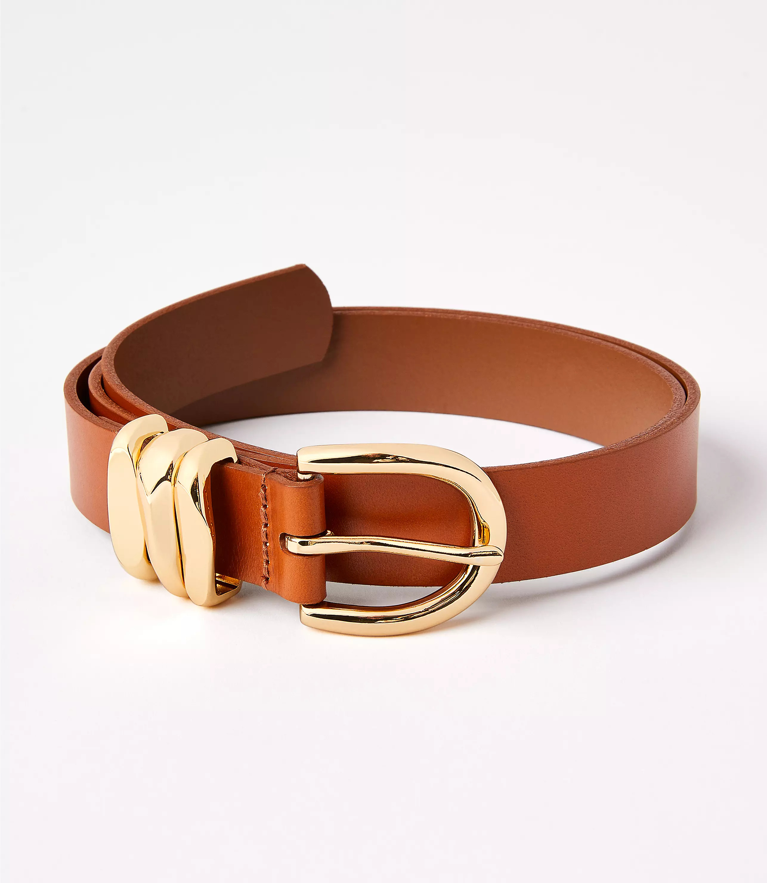Molded Buckle Leather Belt | LOFT