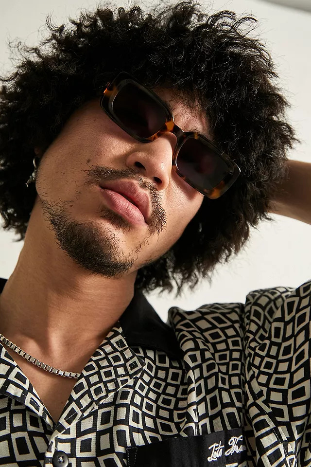 Hot Futures Groover Tortoiseshell Sunglasses | Urban Outfitters (EU)