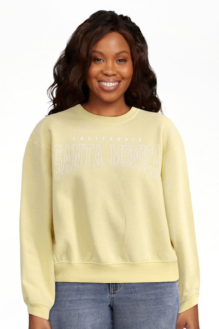 No Boundaries Graphic Crewneck Sweatshirt, Lightweight, Women's and Women’s Plus | Walmart (US)