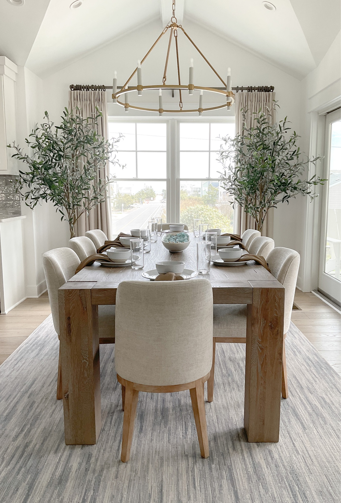 Cool, effortless blends set the tone for this new “Shore Stunner” Bethany Beach home. #ginadragodesign #mikenbuilders #interiordesign

#LTKFind #LTKhome #LTKSeasonal