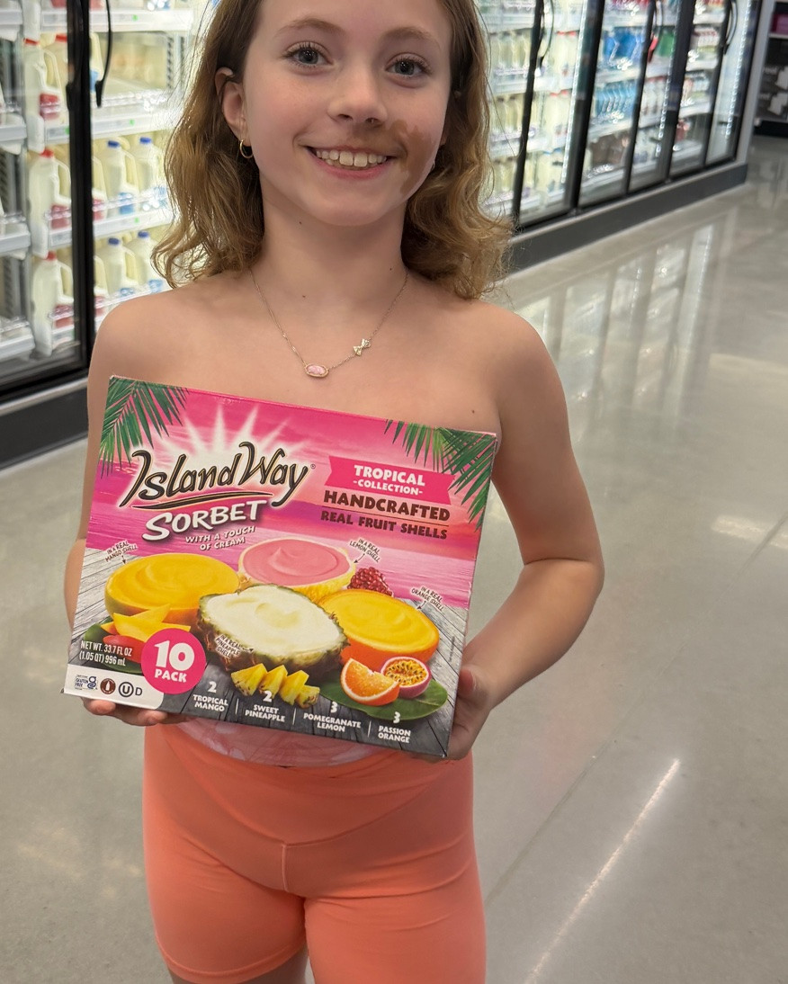 Run to Target! Put these in your cart asap and pick them up. They are bananas good! Like blow your mind. Such an awesome summer treat! They’re sorbets in little fruit shells and so so good!

#islandway #sorbet #icecream #fruiticecream #sorbetinfruitshells #target #targetfinds #targethaul