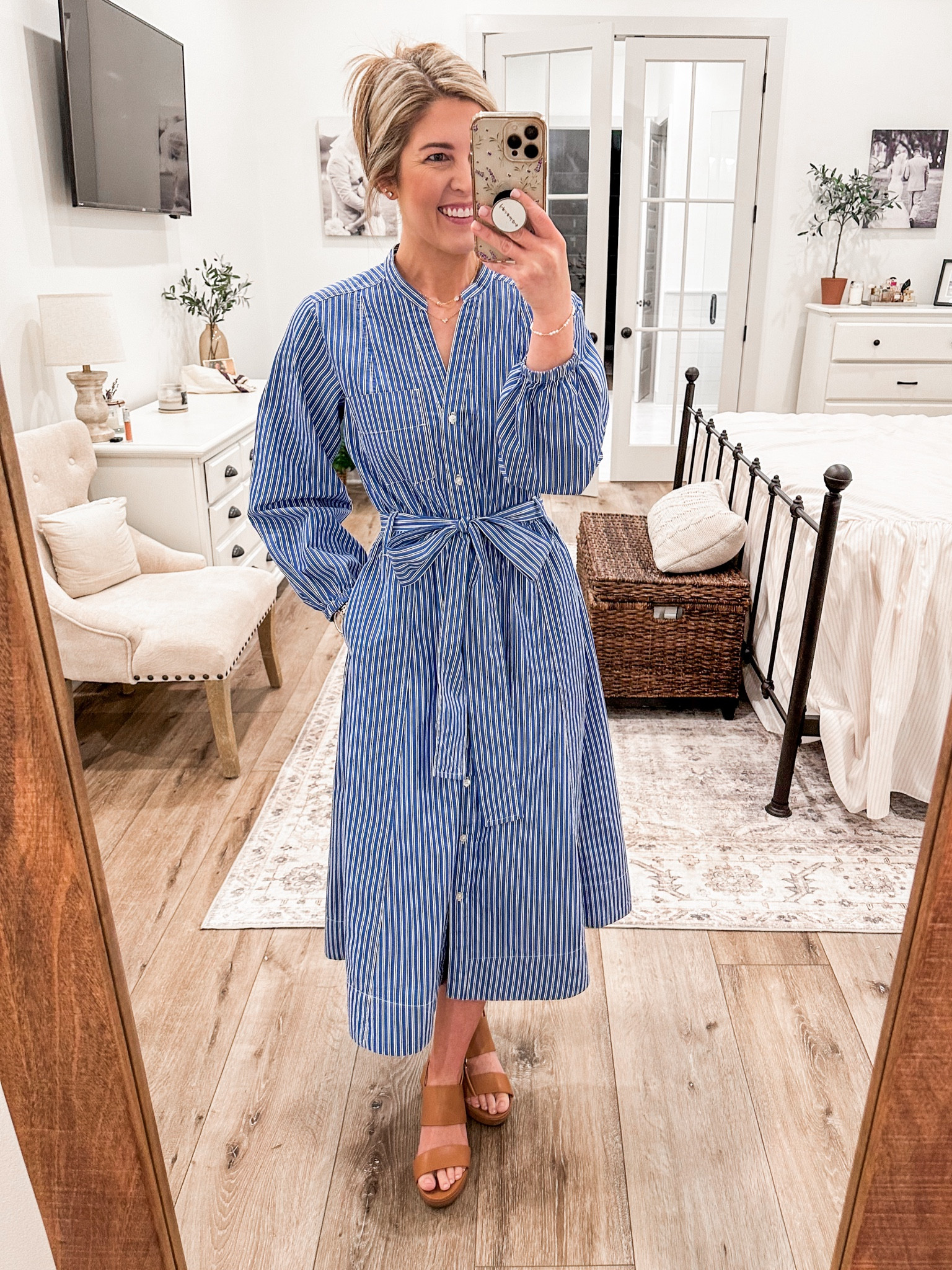 Spring work outfit
Walmart midi dress- xs tts
Platform heels- size 6 (go down 1/2 size if you’re in between)



#LTKfindsunder50 #LTKworkwear #LTKSeasonal