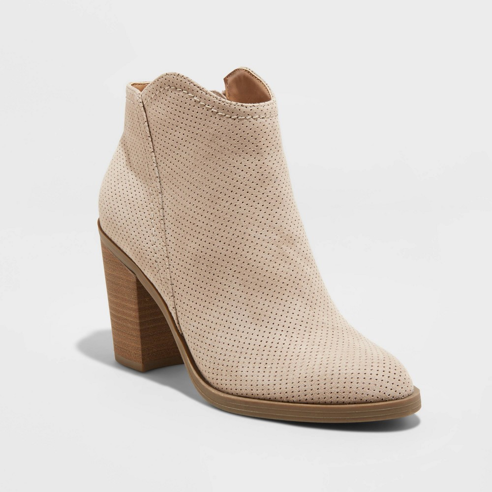 Women's Avrey Western Fashion Boots - Universal Thread Taupe 9, Brown | Target