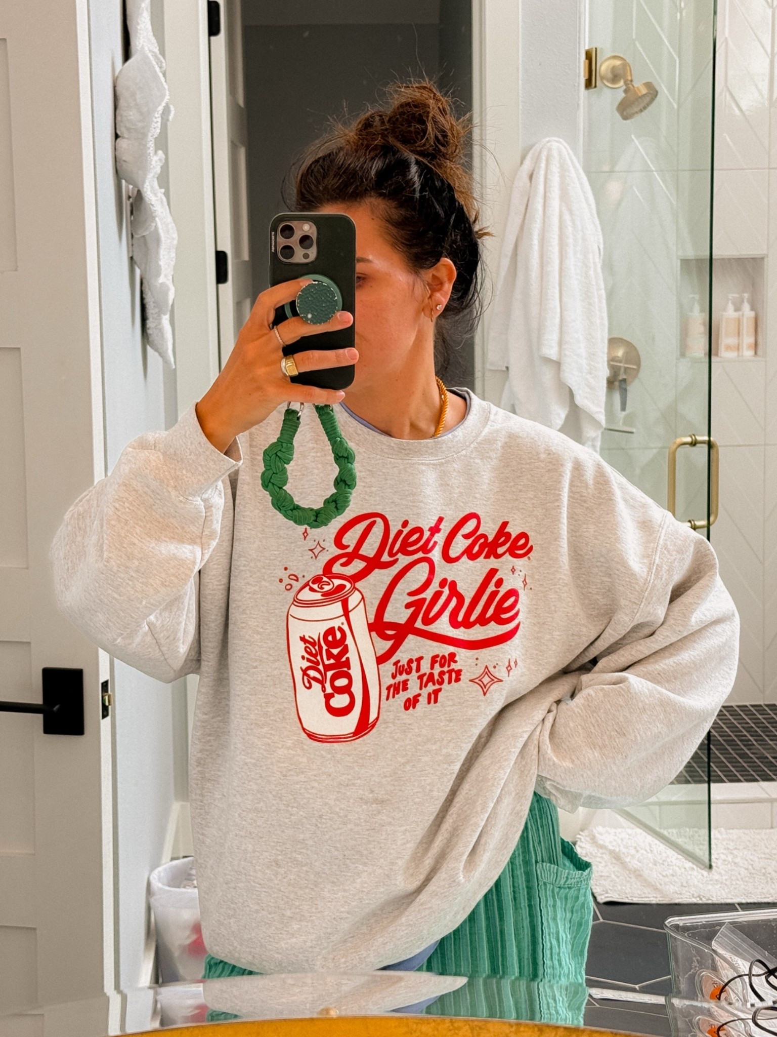 I got the XL. 
Perfect classic oversized sweatshirt.

#LTKootd #LTKOver40 #LTKMidsize