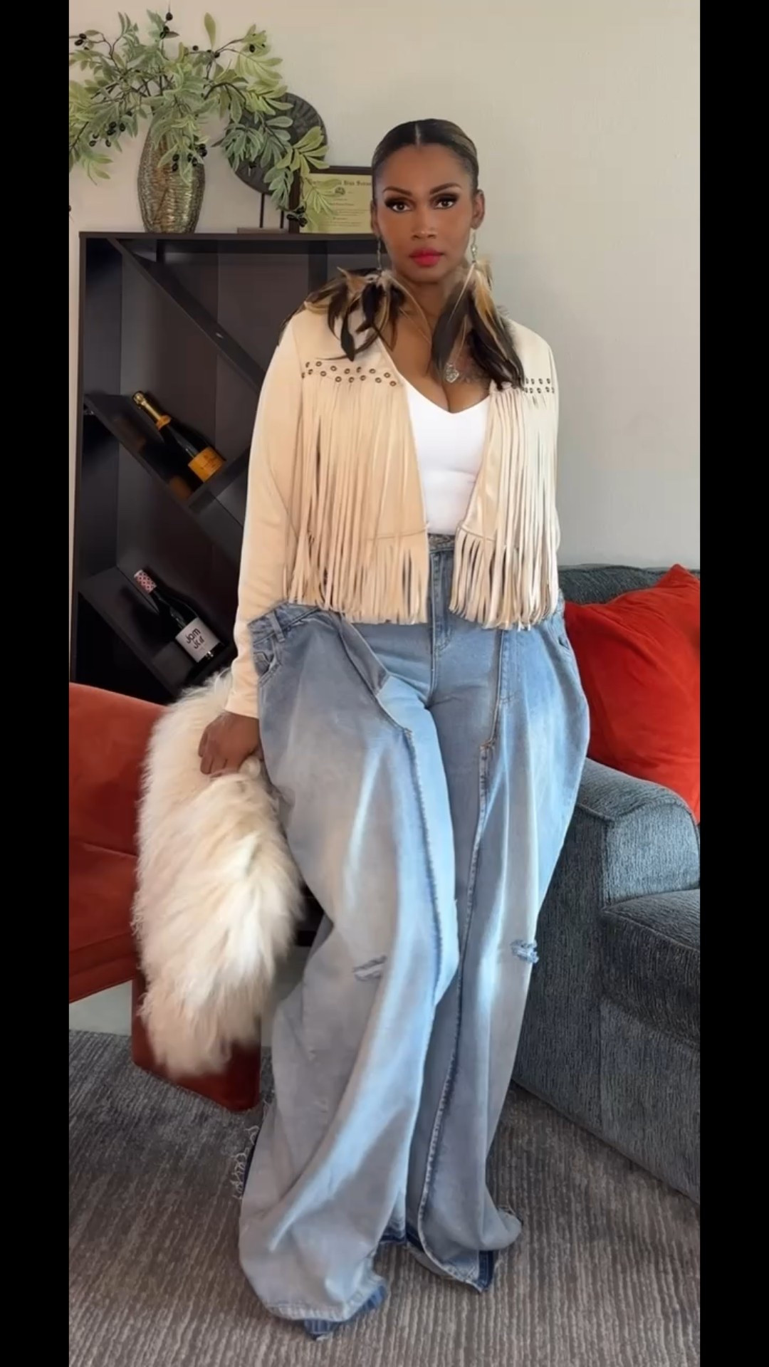 Statement Jeans and fringe jacket. Trendy, Casual and street style 

#LTKMidsize #LTKTall #LTKOver40