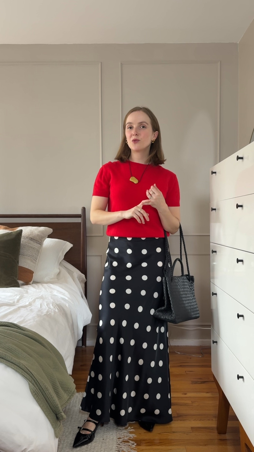 Workwear Wednesday roundup of outfits for a more formal office setting.
100% natural fibers cashmere tee (small) washable silk skirt (small)
Free shipping and 365 day returns
