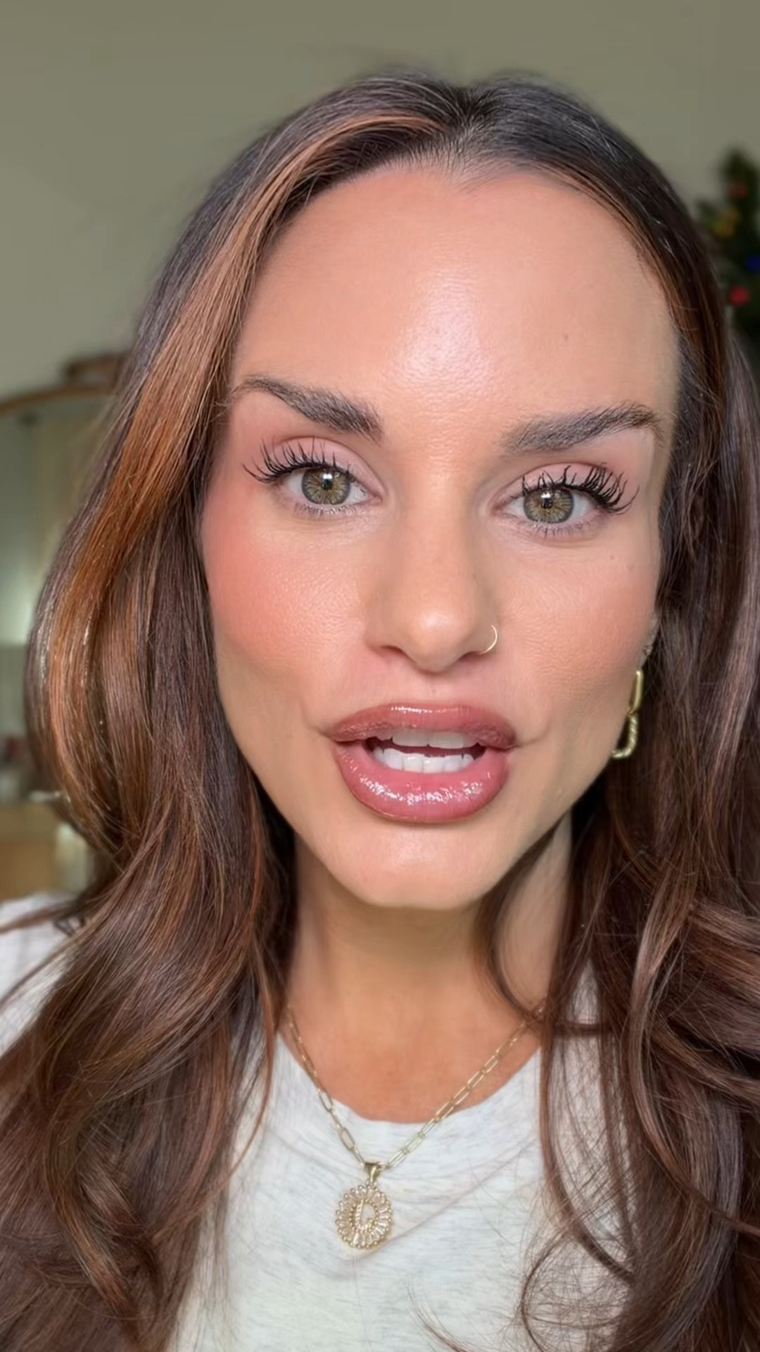 Microbladed brows without the commitment 🙌 This iMethod Brow Pen gives hair-like strokes that look real, stay put, and don’t smudge. Waterproof, long-lasting, and perfect for filling sparse areas fast—no overthinking required.

💬 Comment “brows” and I’ll DM you the link

#TayBeckerBeauty #TayBecker
#imethod #browpen #microbladedbrows #charlestonbeauty #momstylevibes #reellife #makeupfinds

#LTKSeasonal #LTKmomlife #LTKselfcare