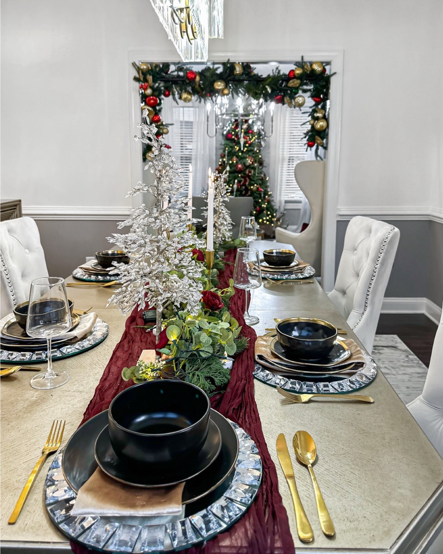 Host for the holidays in style with these modern yet glam and affordable table setting ideas 💡 ❤️

#LTKHoliday #LTKSaleAlert #LTKHome