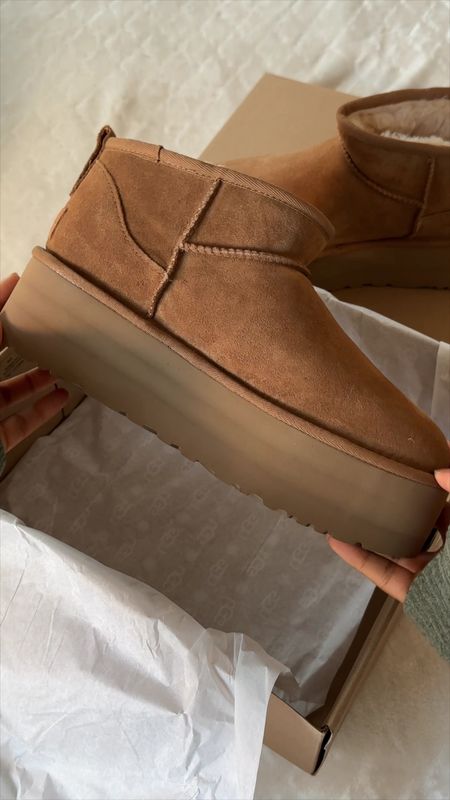 My first pair of UGGs ever and I’m in love with the fit and feel! Very comfortable and the platform height is super cute!

These are in the color chestnut. They also come in black and mustard seed but are also selling out fast in tons of retailers, so I have multiple places I trust linked below for you! 

I’m hoping I can snag the Tazz UGGs next year before they sell out again. 😅

I’ll also link the spray I used to waterproof these. I tested them under running water after and it WORKS! TikTok video of that experience is coming soon. You can follow me at @keyannaweaver over there to see the content! :)

If you have any questions for me, feel free to leave a comment and I’ll get back to you! 

winter boots, winter outfit, winter trends, fall boots, uggs, ugg boots


#LTKstyletip #LTKshoecrush #LTKVideo