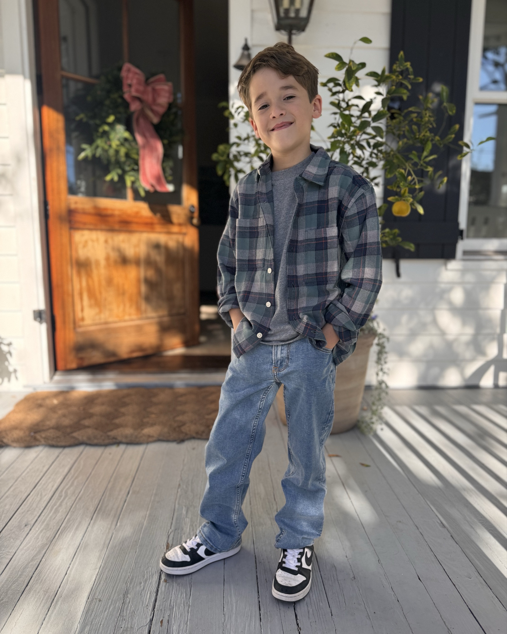 #abercrombiepartner | @abercombie's Cyber Week Sale is here!! 25-50% Off Everything! Offer valid in stores and online from 11/24/2025-12/1/2025 in US/CA. Excludes clearance and gift cards. Online price reflects discount. Use code CYBERAF to get an additional 15% off everything in stores and online at checkout from 11/24/2025-12/1/2025 in US/CA. Excludes clearance and gift cards. See details online. 40% off all kids!! #ad