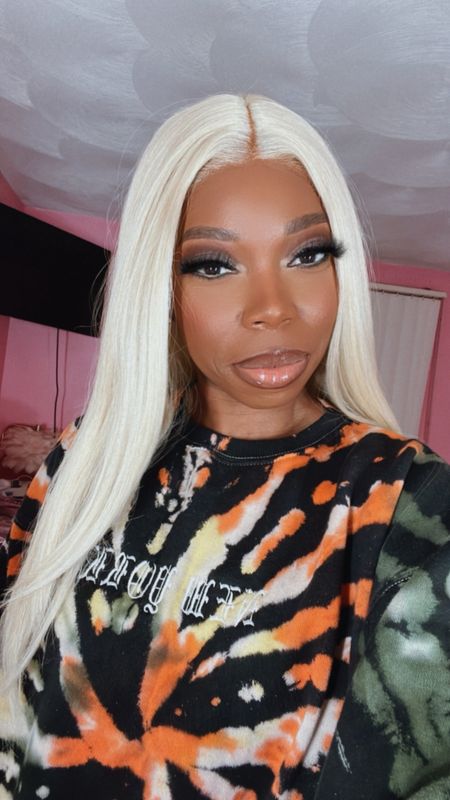 I wanted to try something new for the holidays, so I picked up this platinum blonde unit 👱🏾‍♀️. This style is called “Aaliyah” by Outre, and I’m wearing it in the color 613. 

This wig is big head friendly, and comes with a middle part that cannot be changed.

I think it’s giving new years eve hair 👀🪩✨.

#LTKfindsunder50 #LTKbeauty